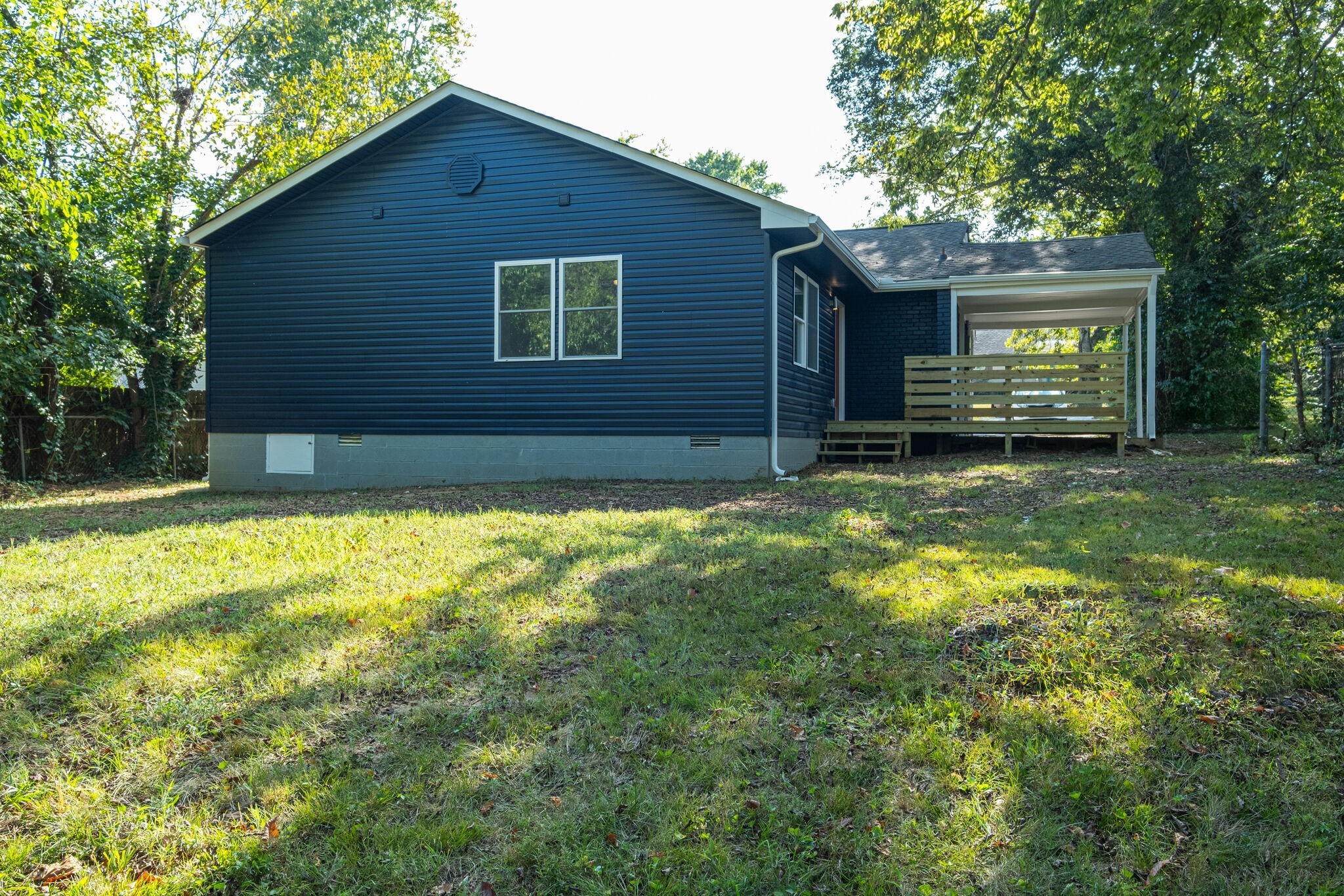2219 Fernwood Dr