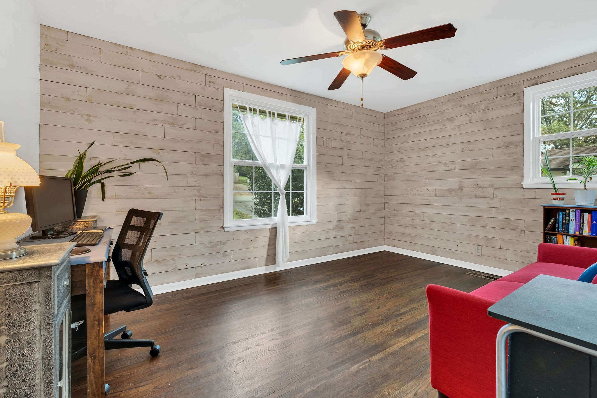 8107 Bonnafair Dr