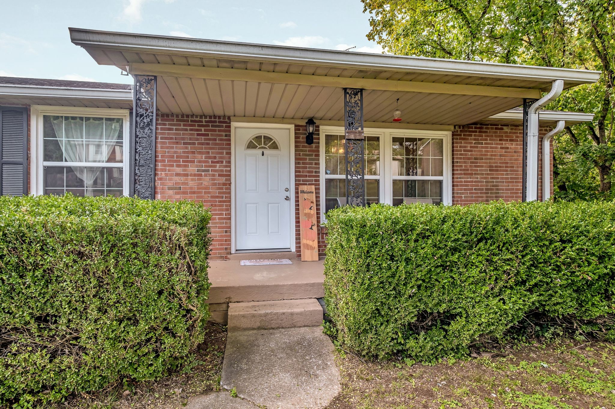 8107 Bonnafair Dr