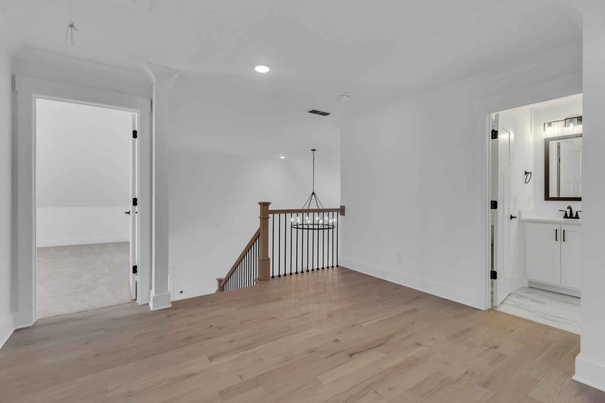 2714 Congress Dr