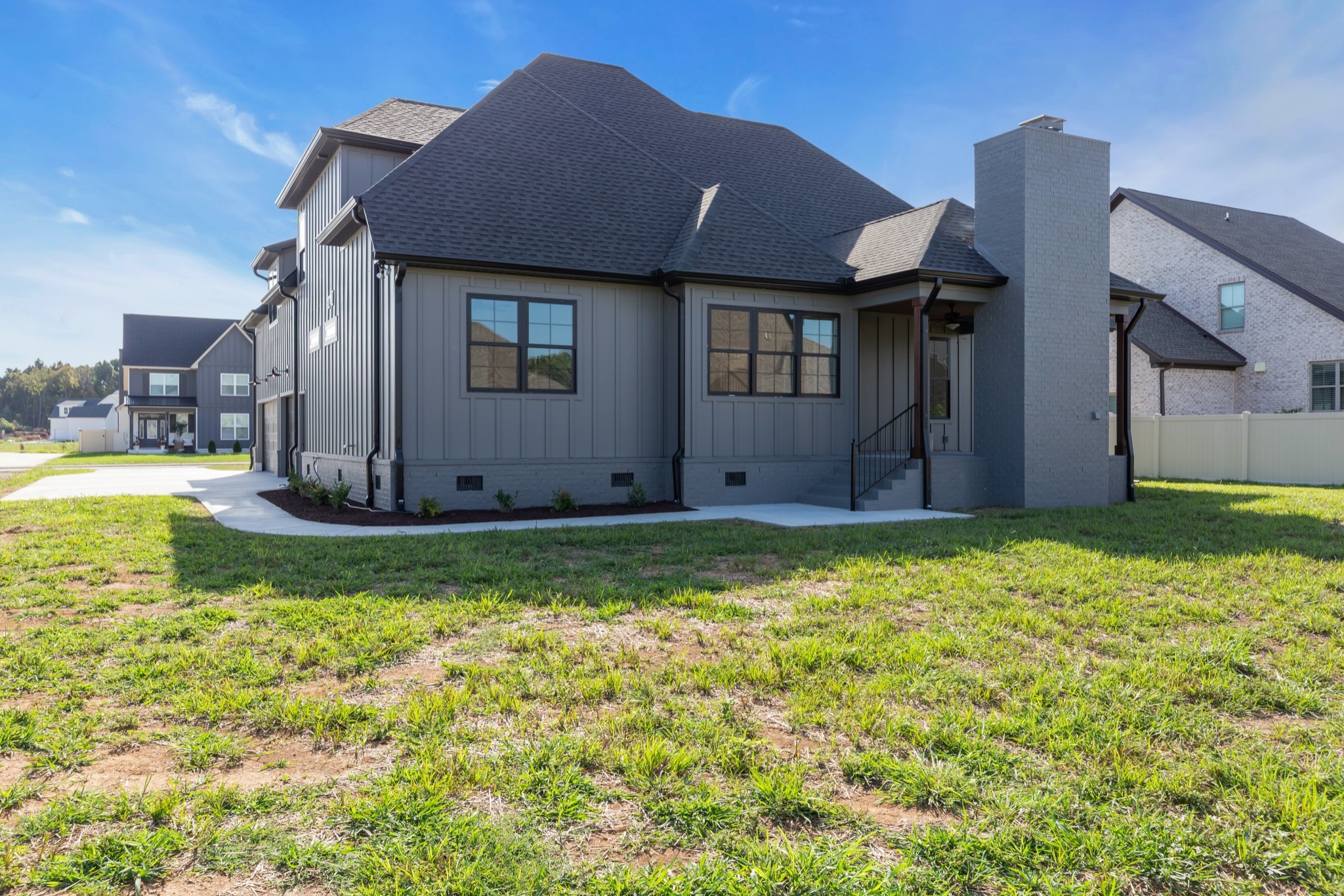 2714 Congress Dr
