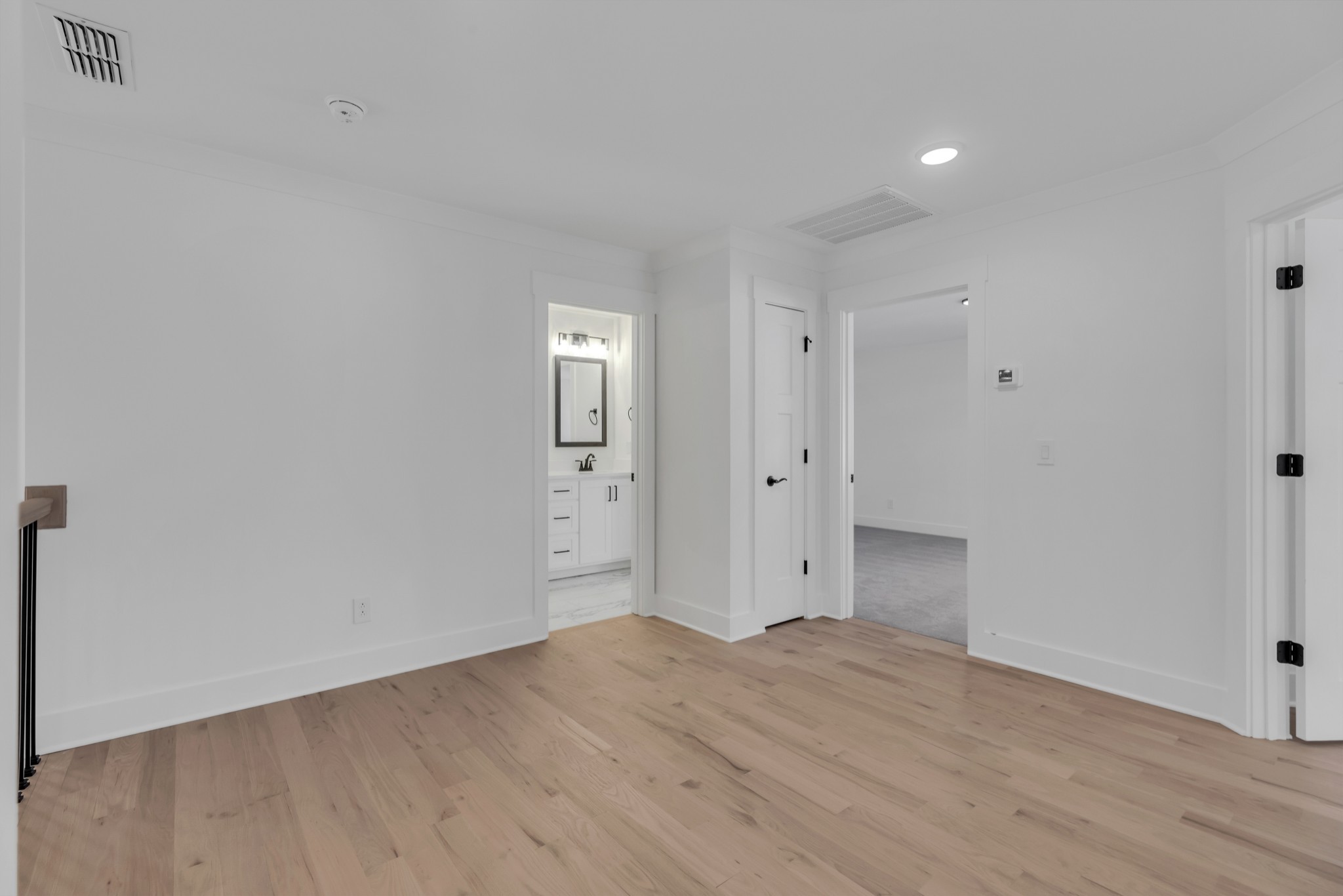2714 Congress Dr