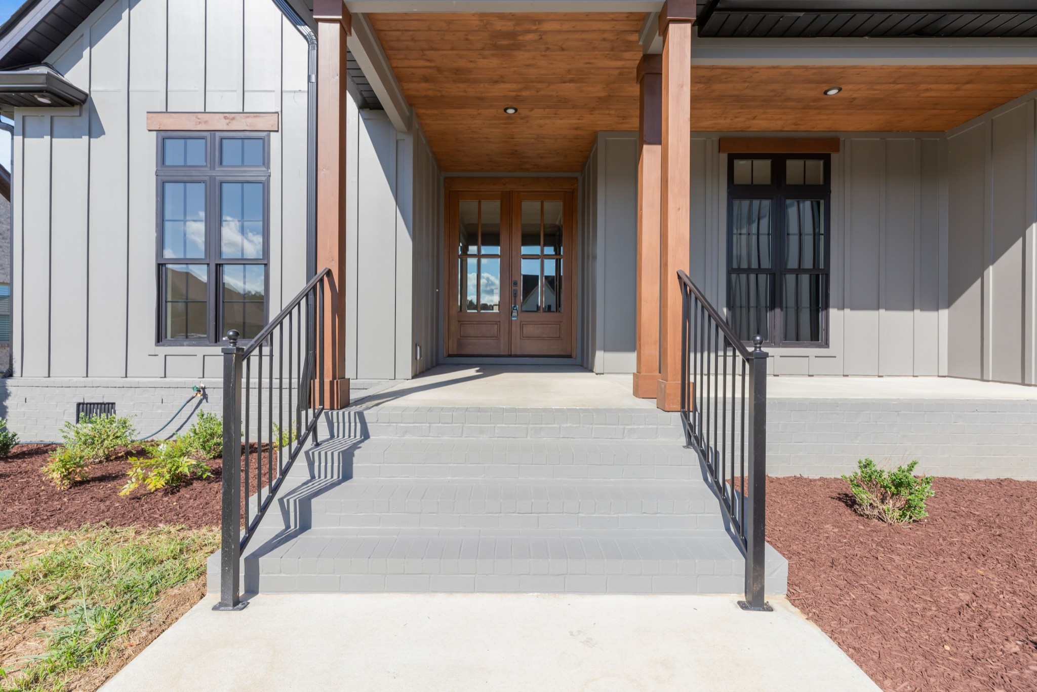 2714 Congress Dr