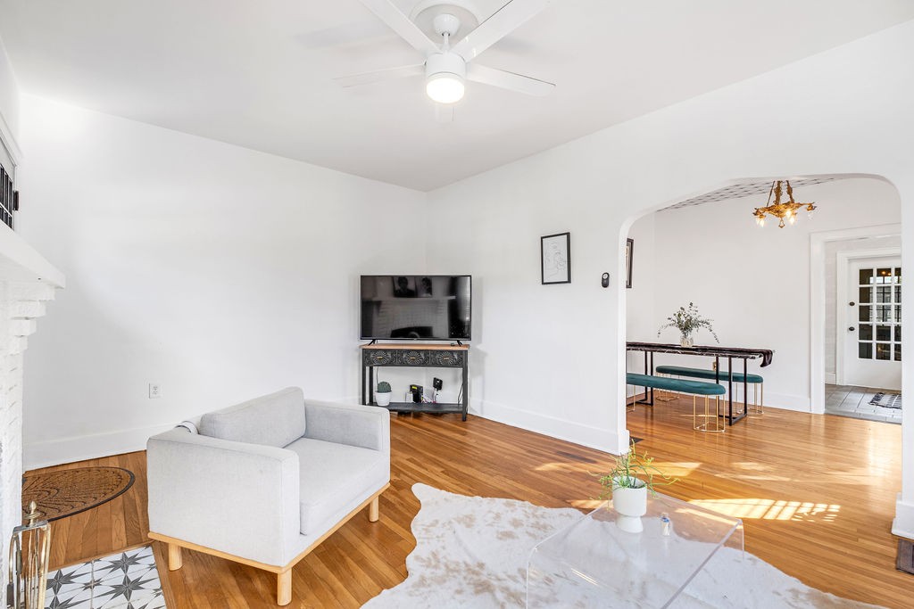 1134 Howard Ave