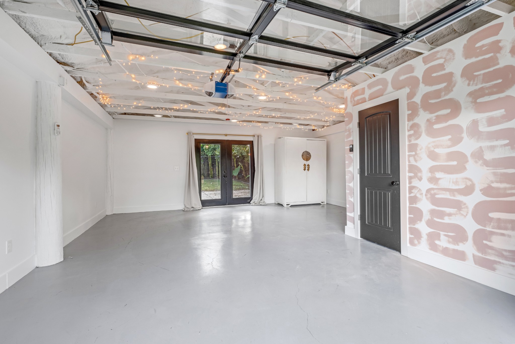 1134 Howard Ave