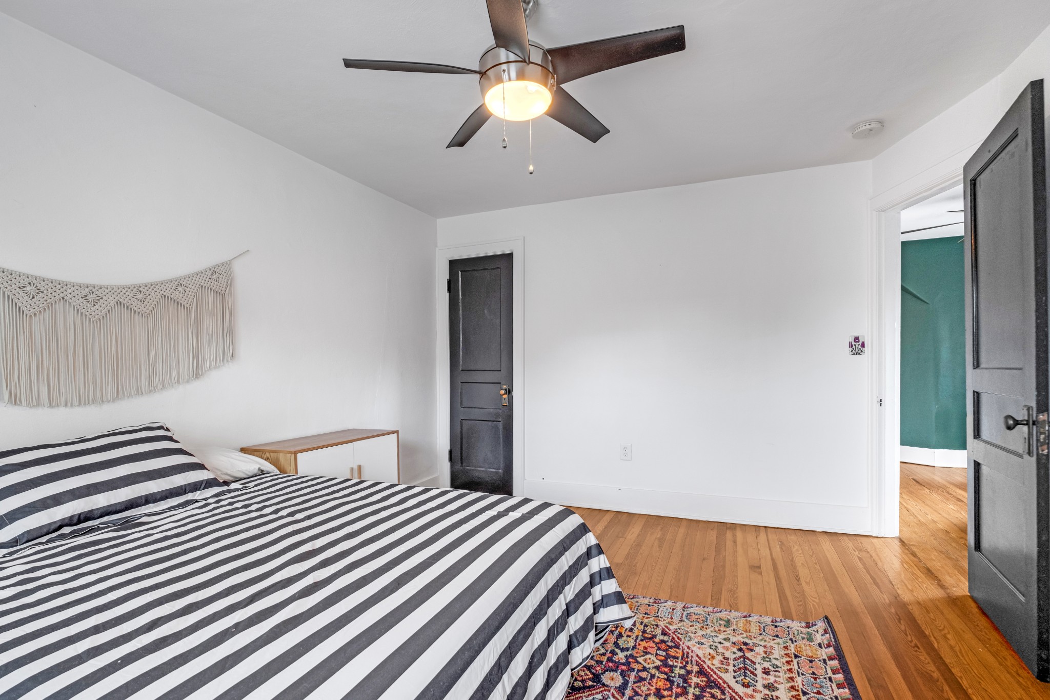 1134 Howard Ave