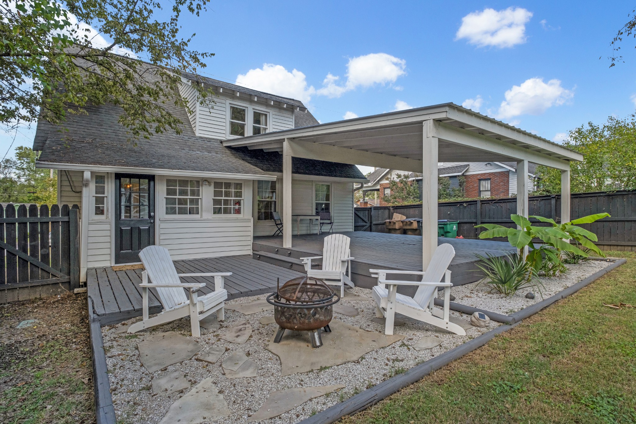 1134 Howard Ave