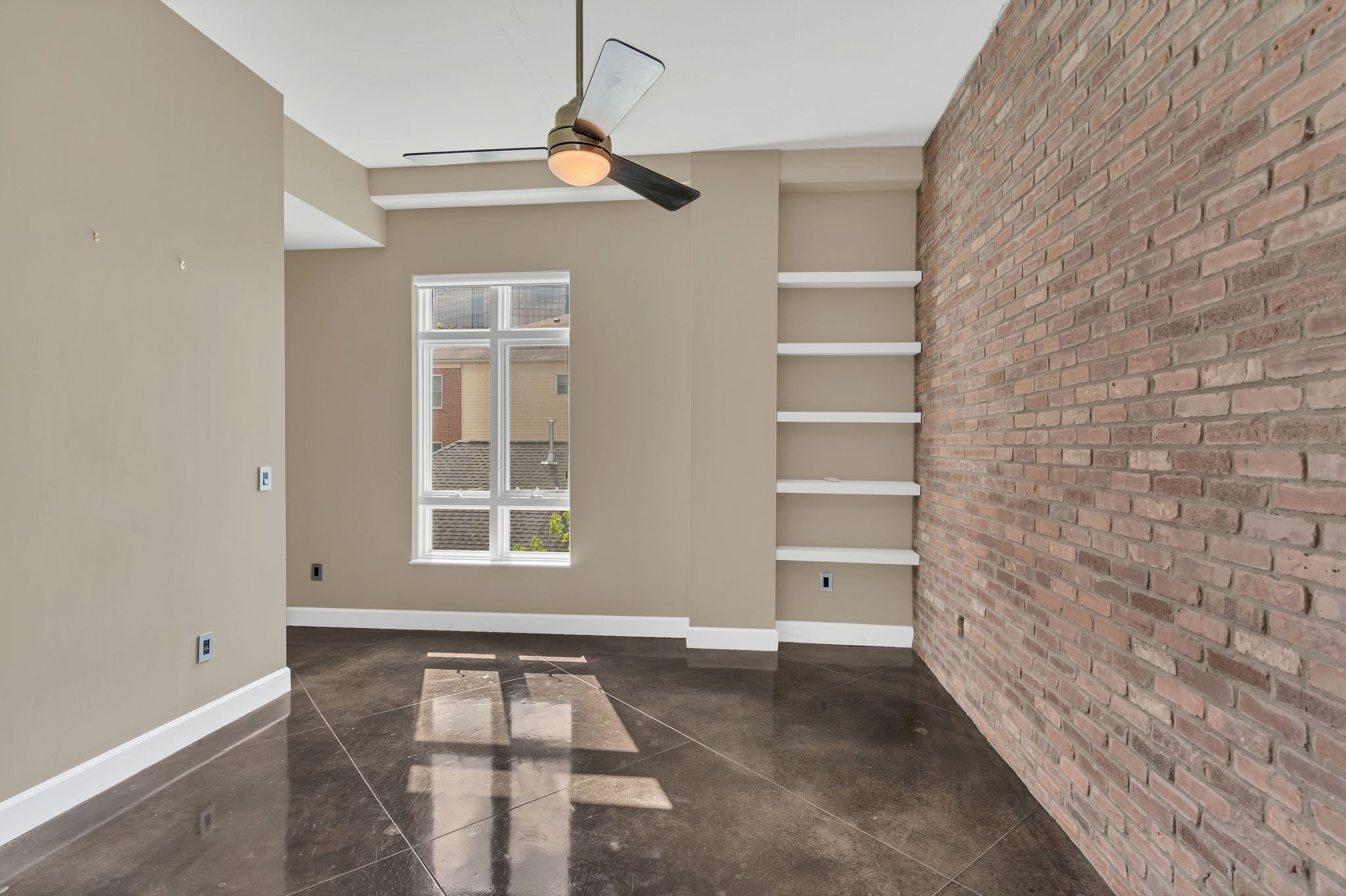 3014 Hedrick St Unit: 401