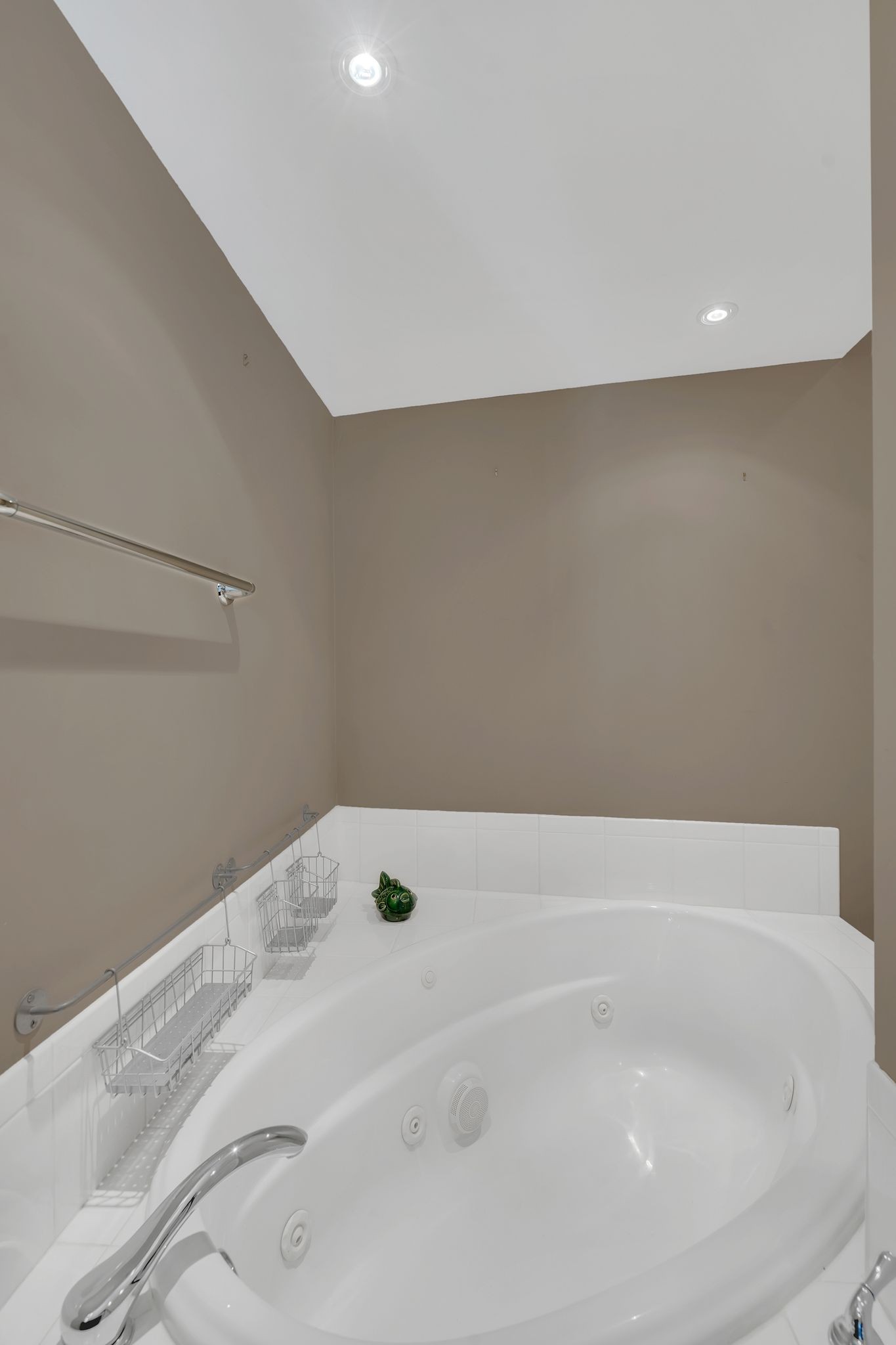 3014 Hedrick St Unit: 401
