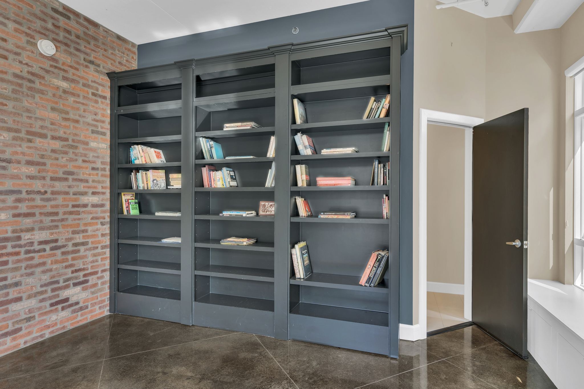 3014 Hedrick St Unit: 401