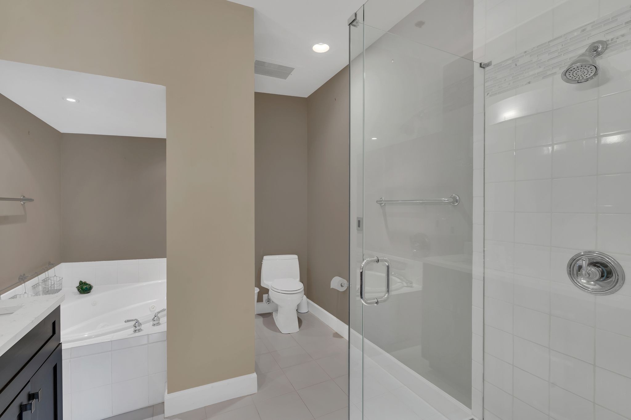 3014 Hedrick St Unit: 401