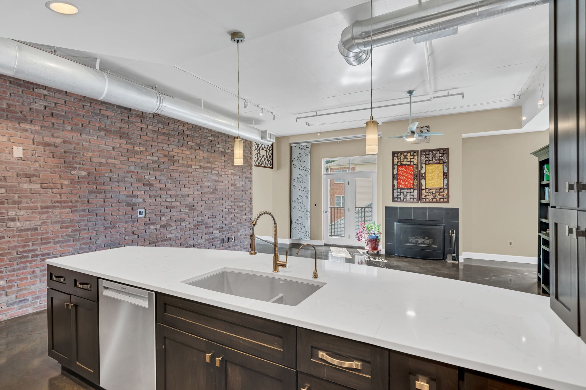3014 Hedrick St Unit: 401