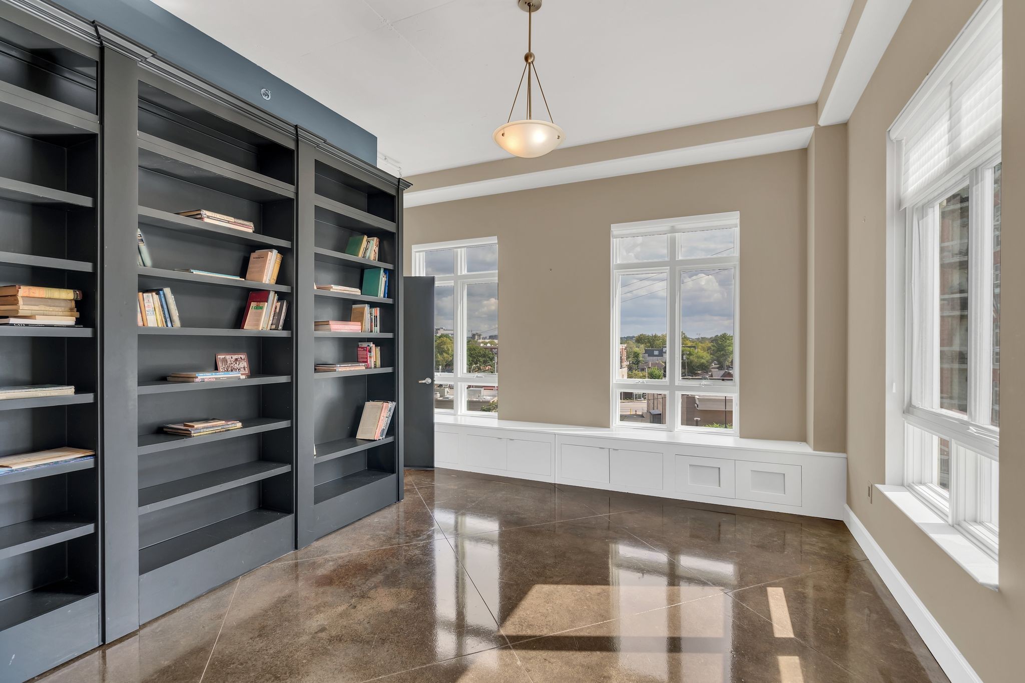 3014 Hedrick St Unit: 401