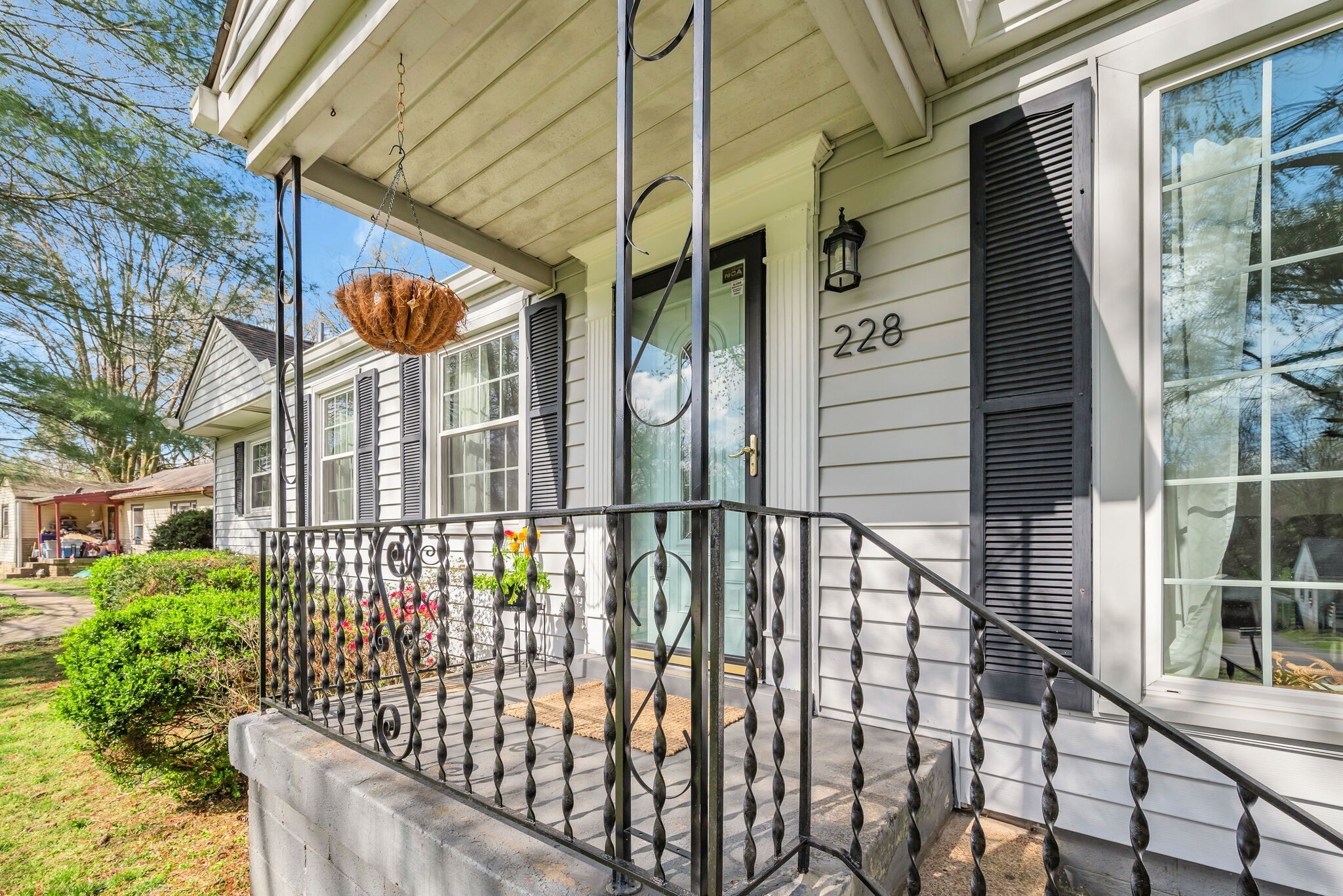 228 Graylynn Dr