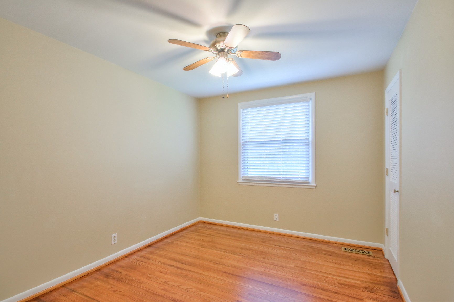 5014 W Durrett Dr
