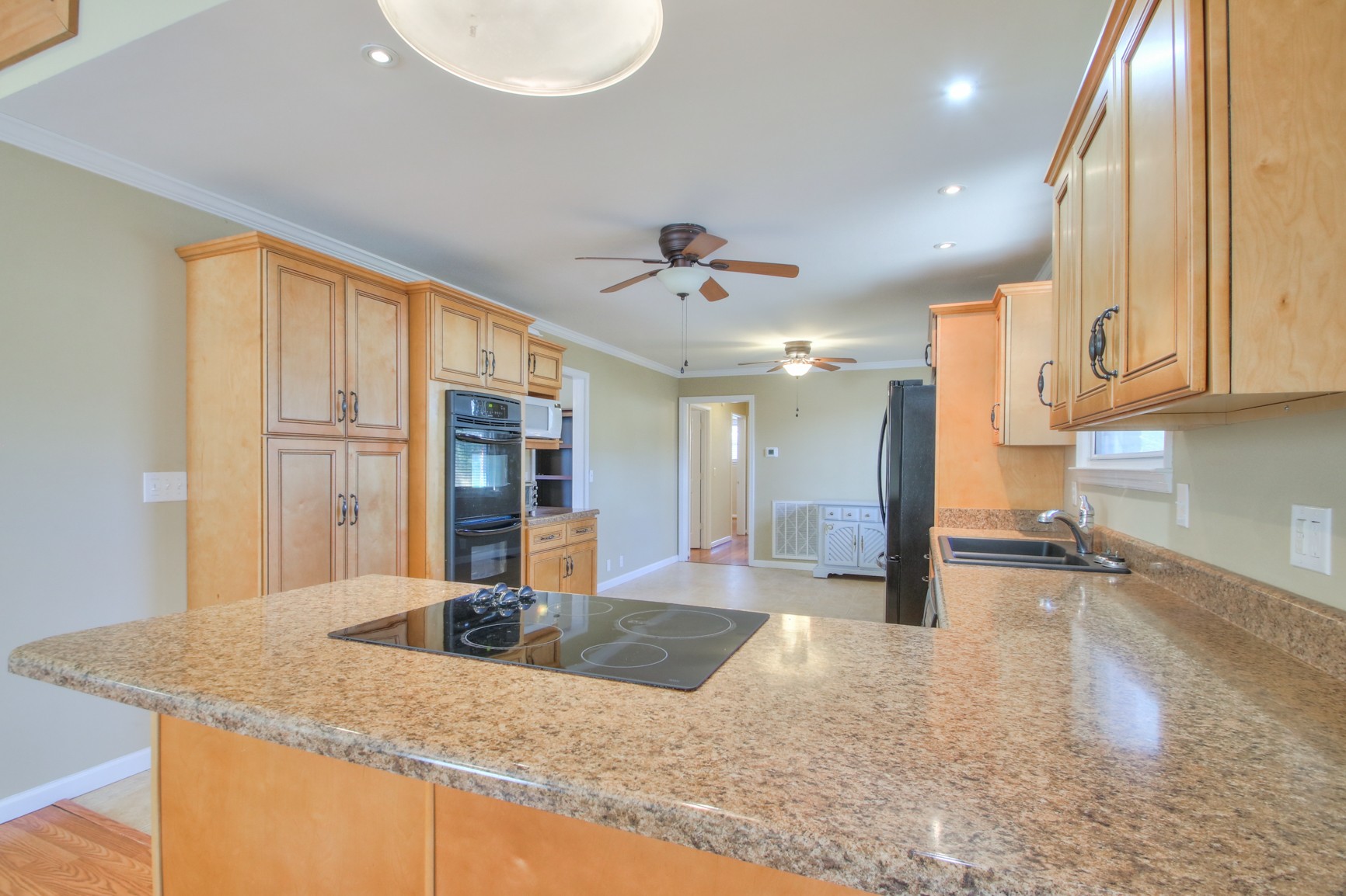 5014 W Durrett Dr