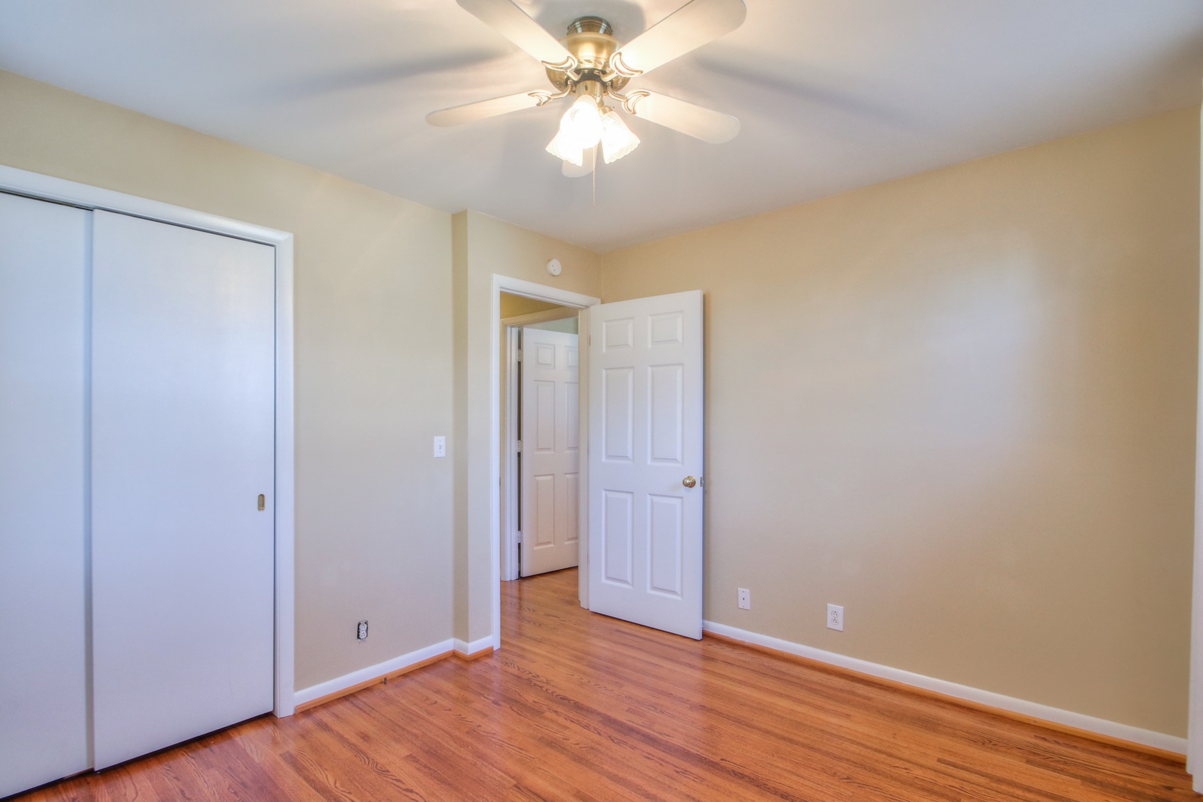 5014 W Durrett Dr