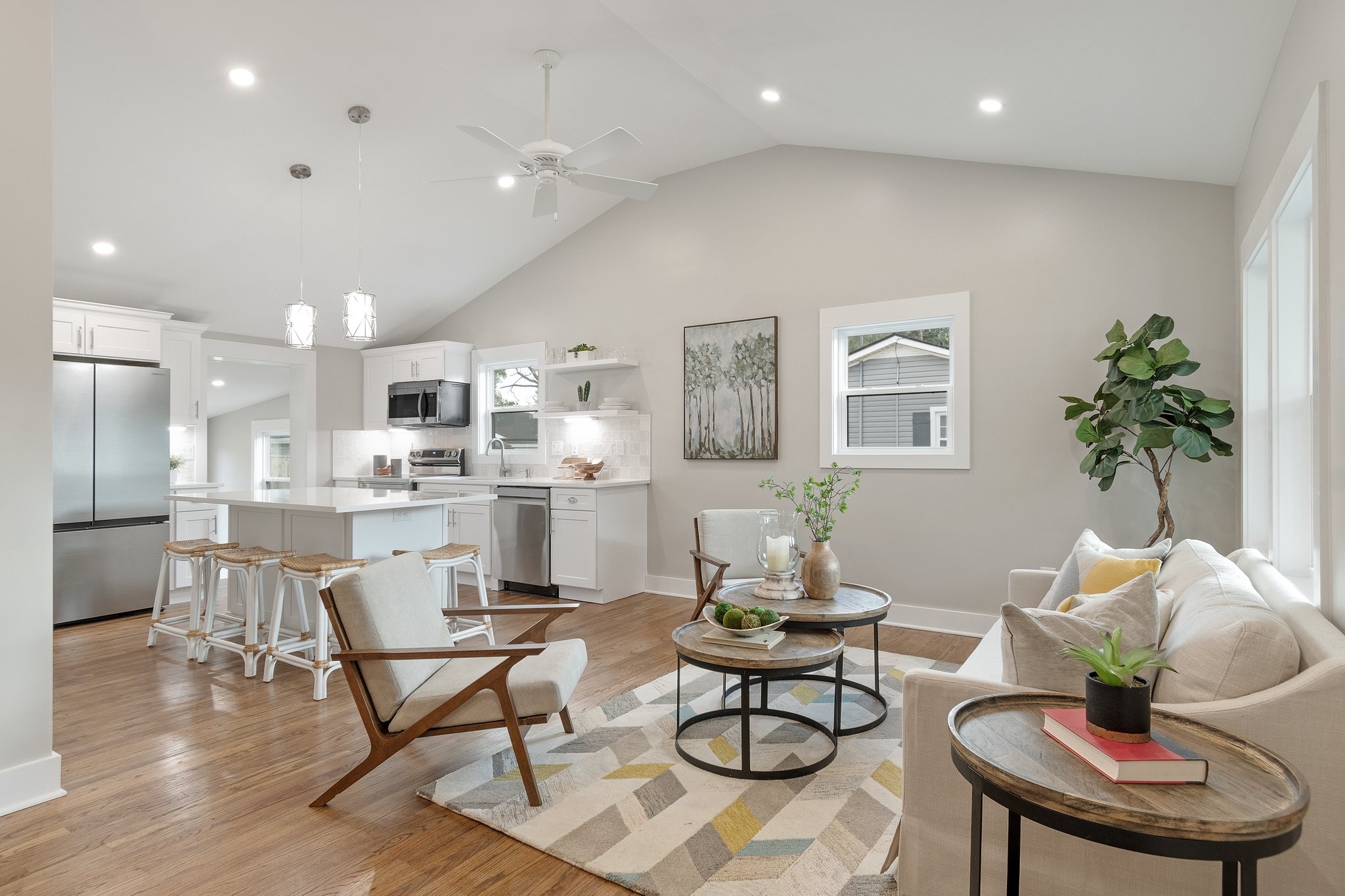 1305 Chickering Dr