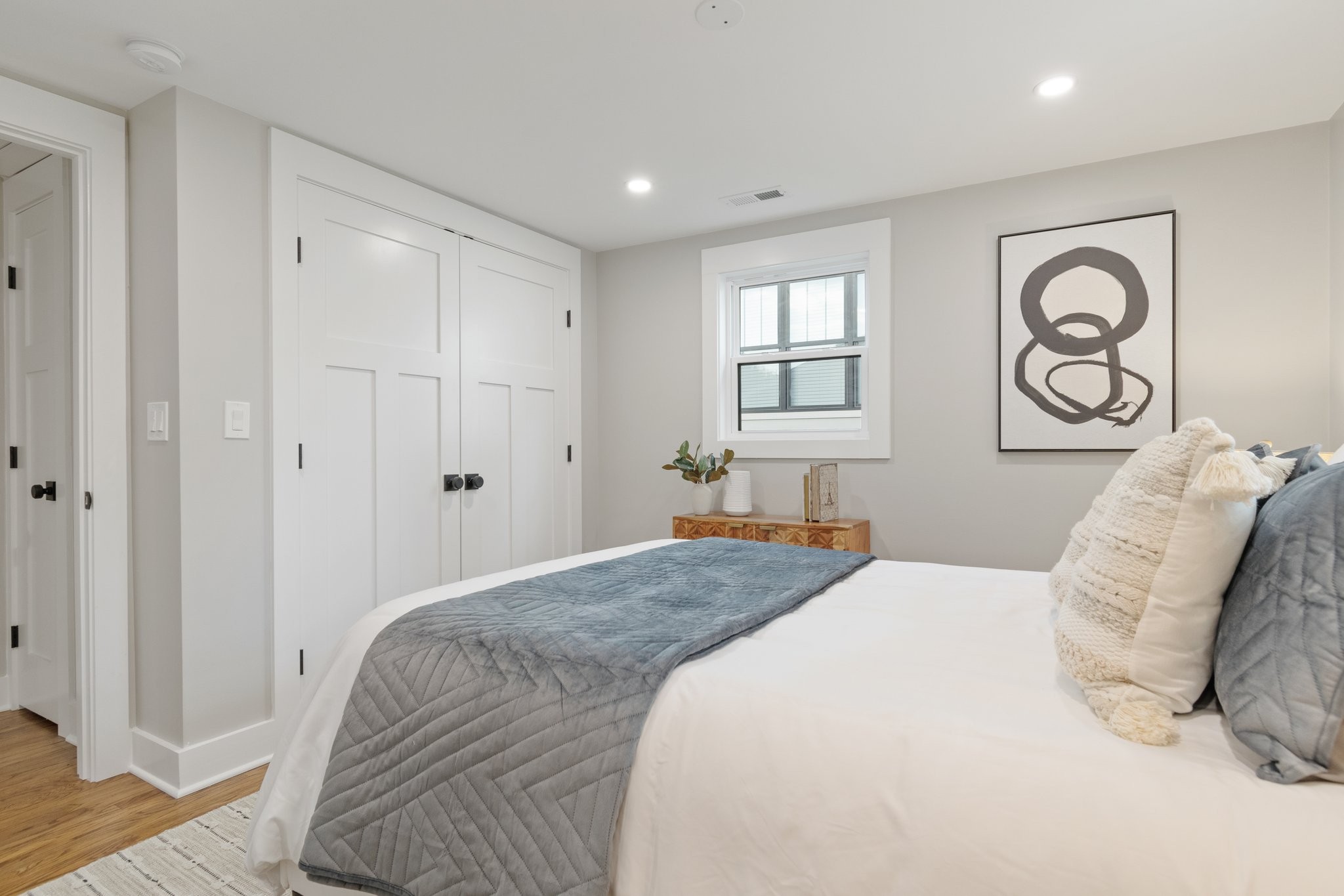 1305 Chickering Dr