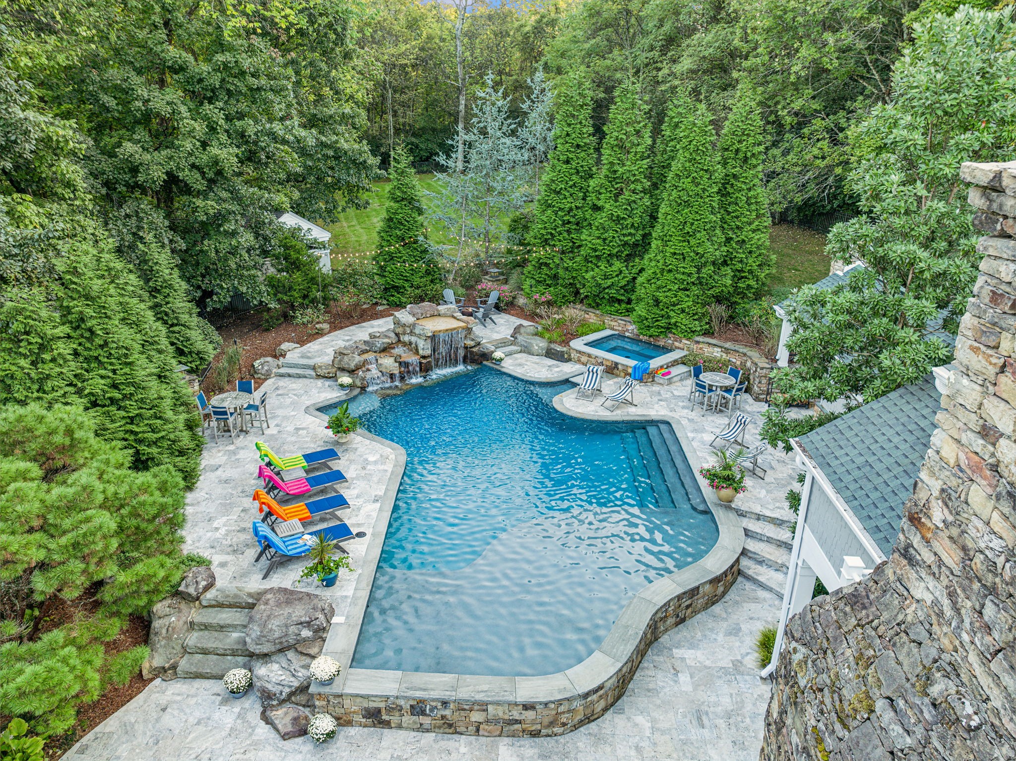 6351 Shadow Ridge