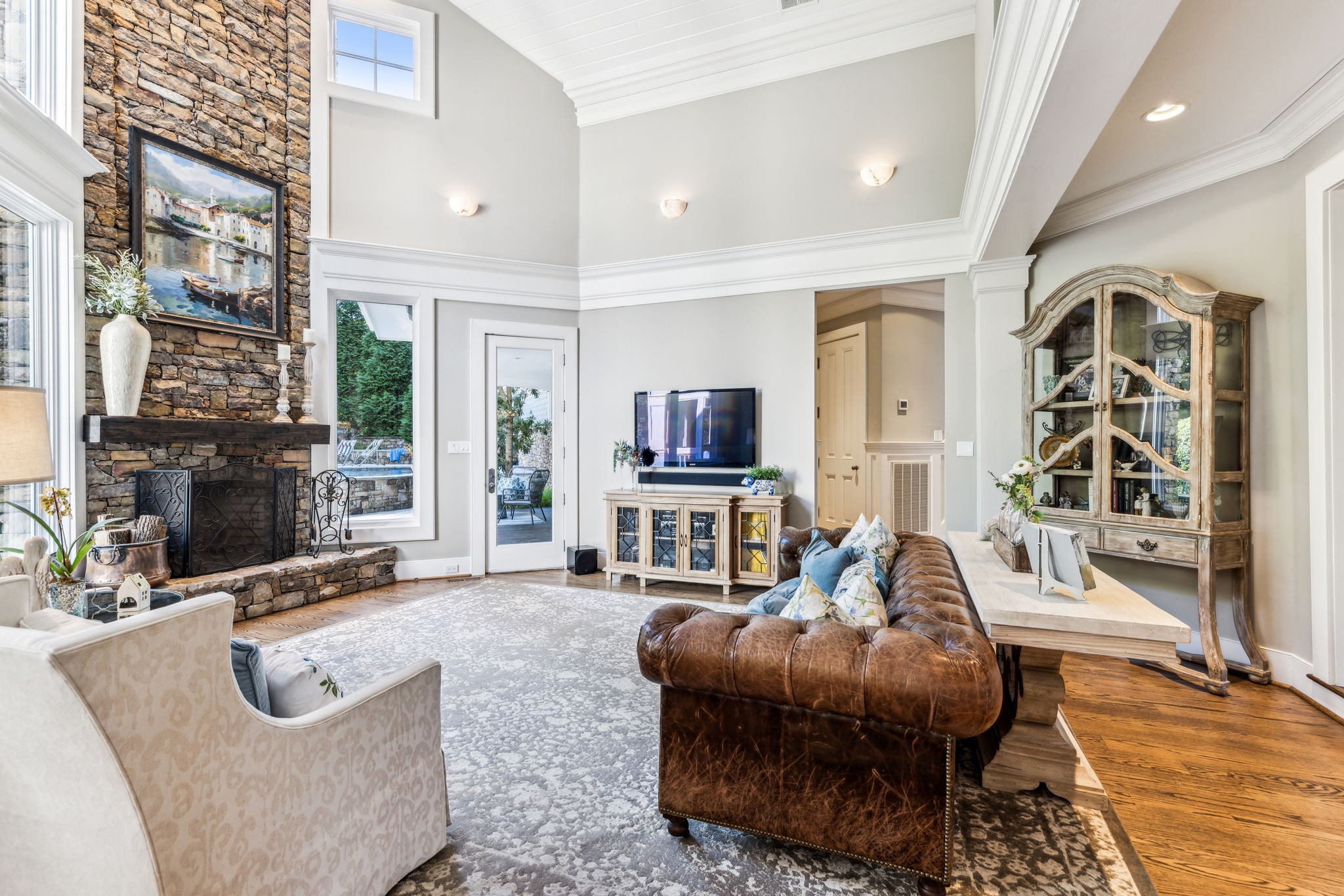 6351 Shadow Ridge