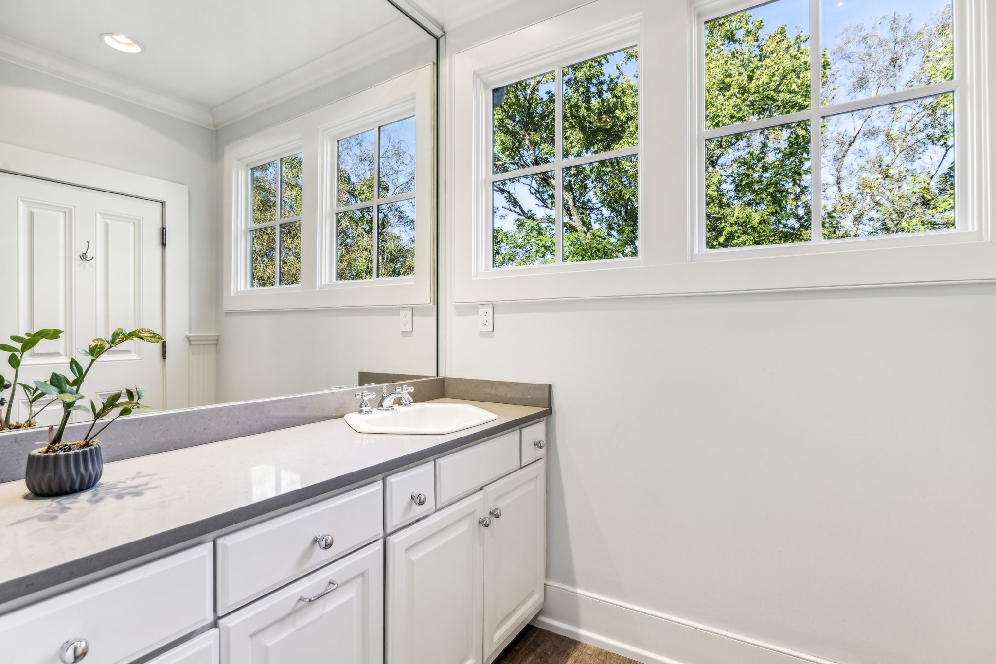 6351 Shadow Ridge