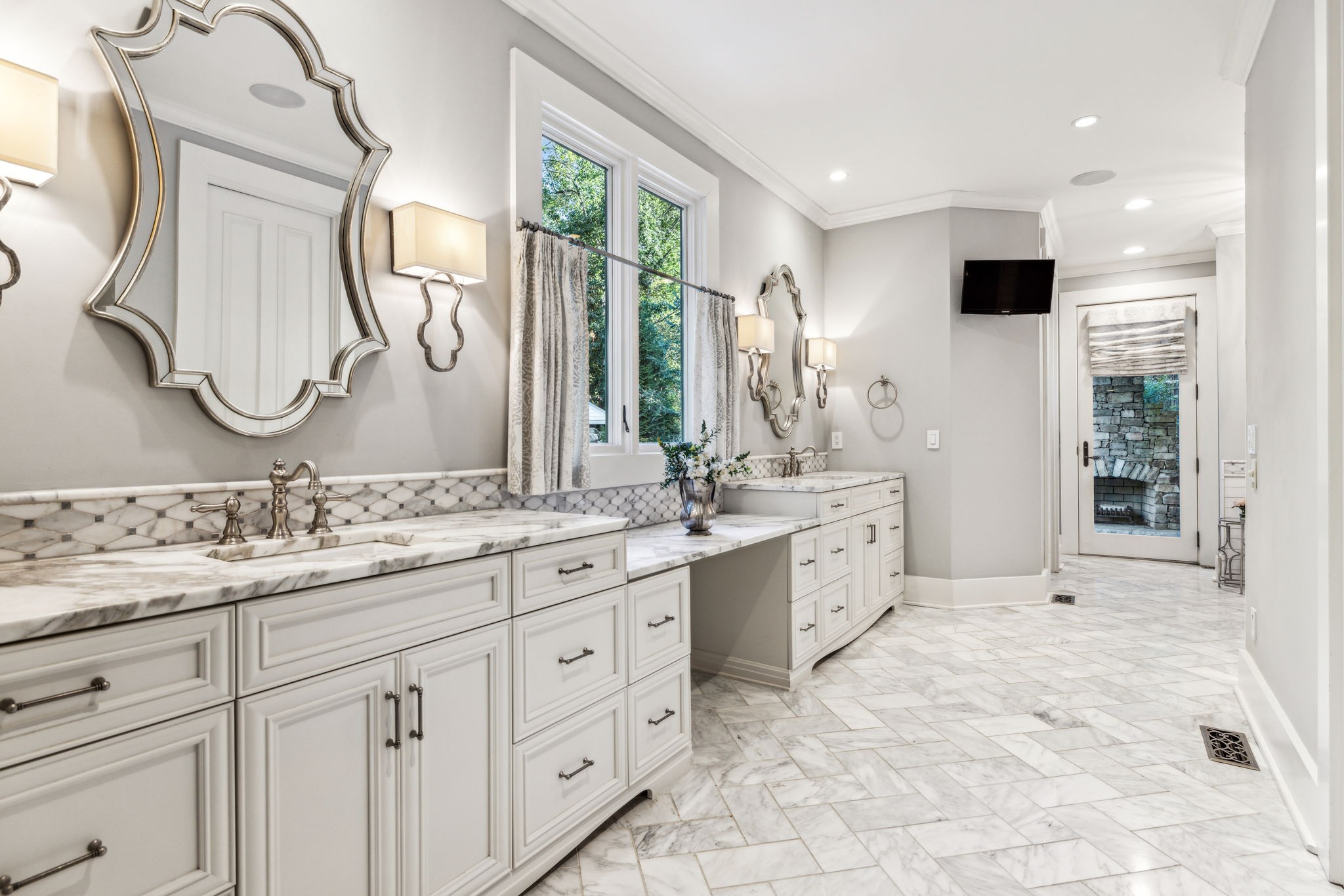 6351 Shadow Ridge