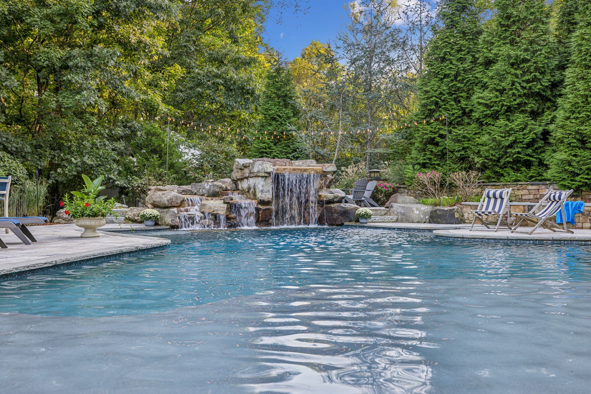 6351 Shadow Ridge