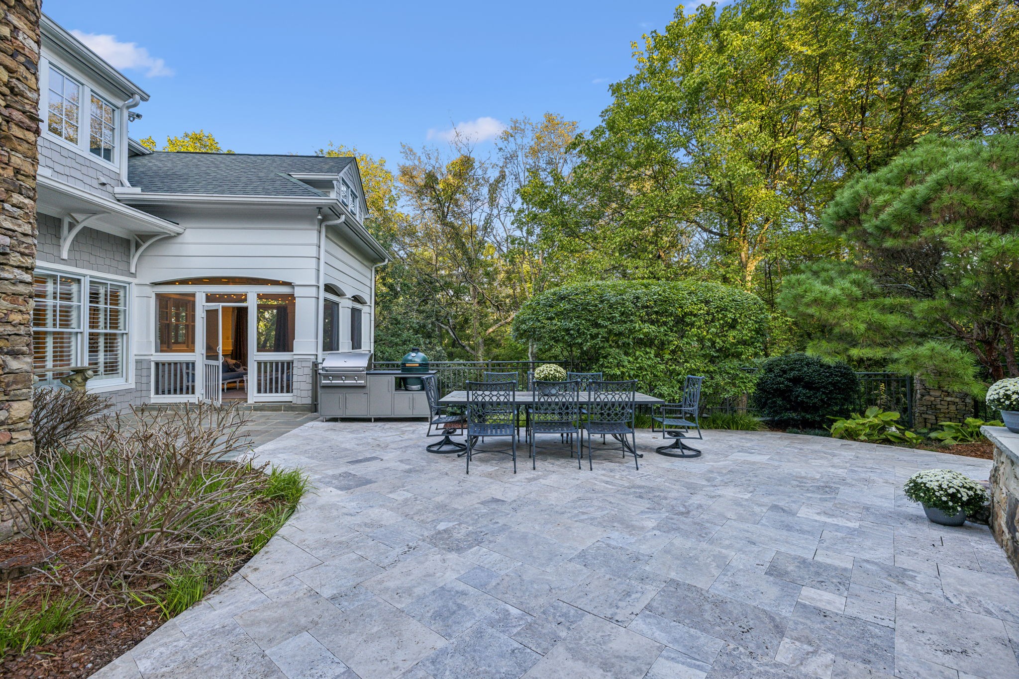 6351 Shadow Ridge