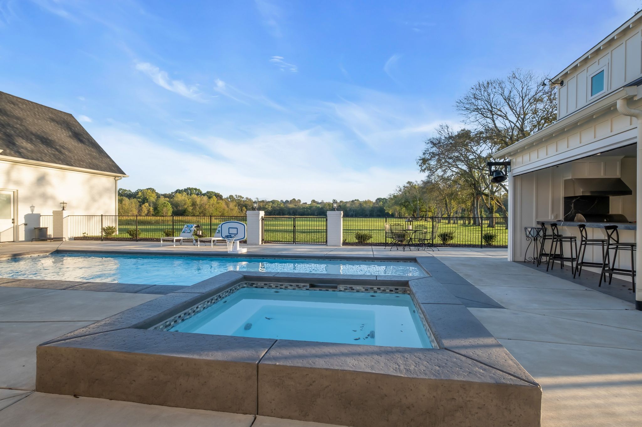 4855 Murfreesboro Rd