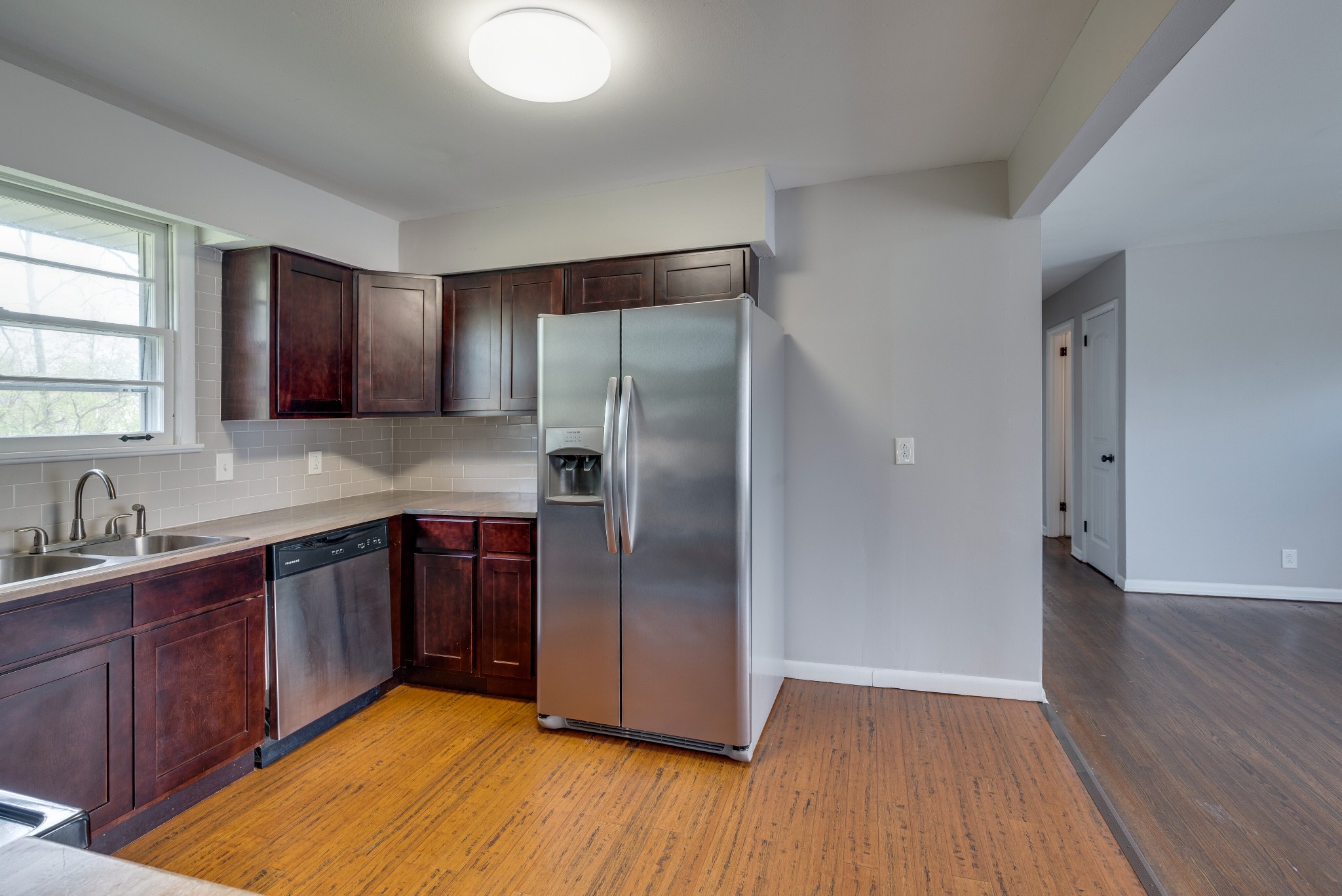 3254 Vailview Dr