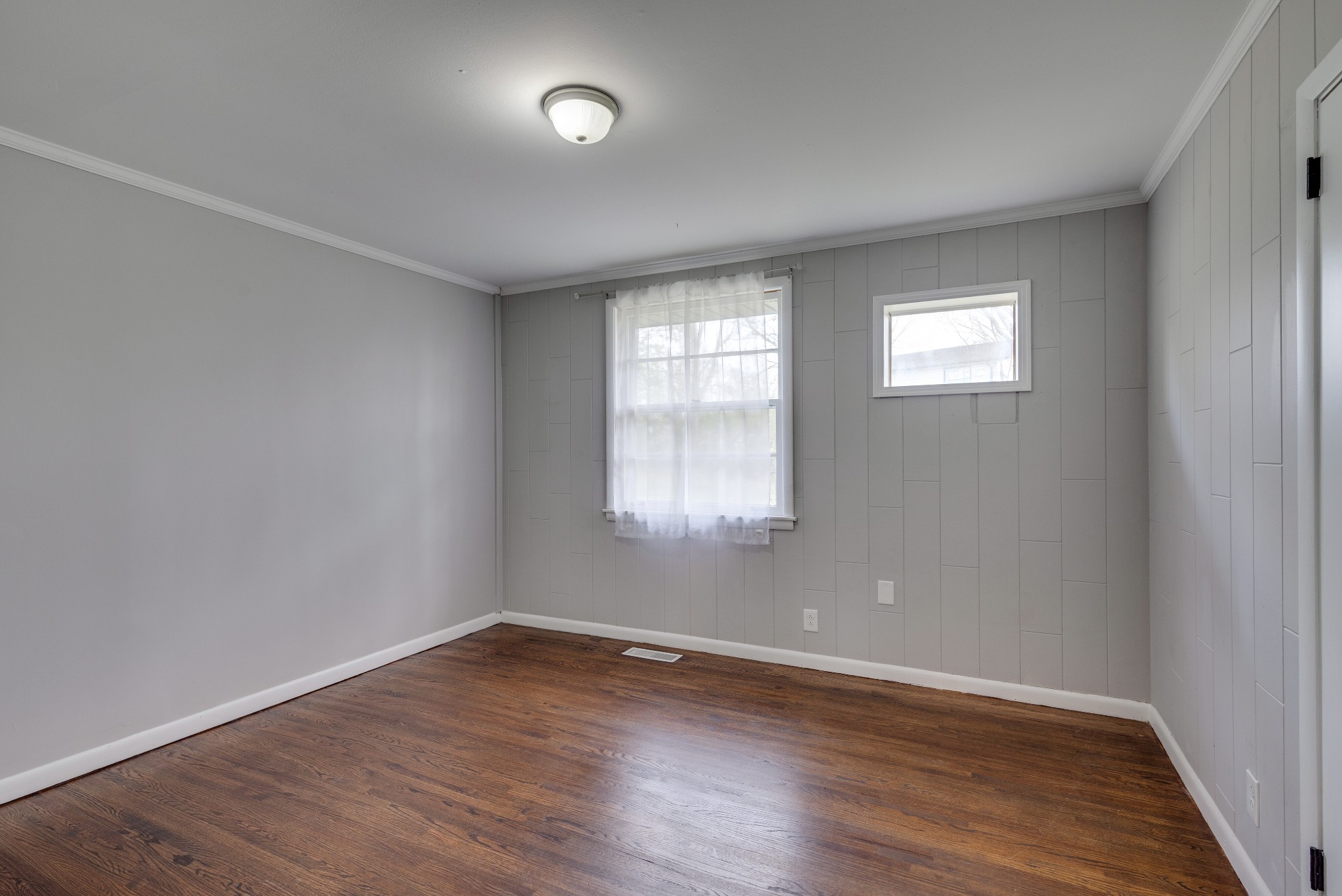 3254 Vailview Dr