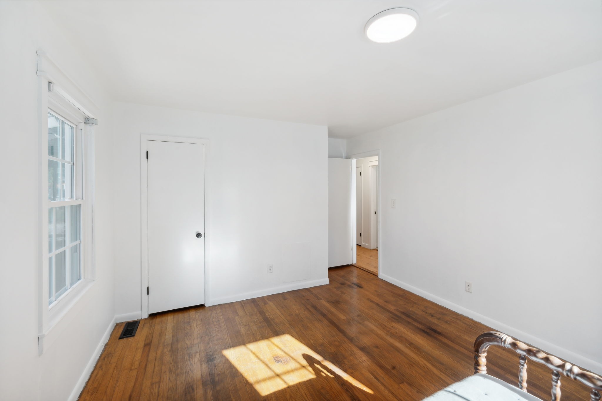 108 Main St, W