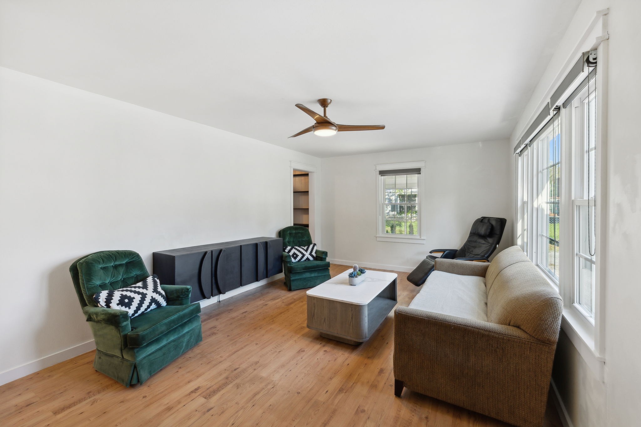 108 Main St, W