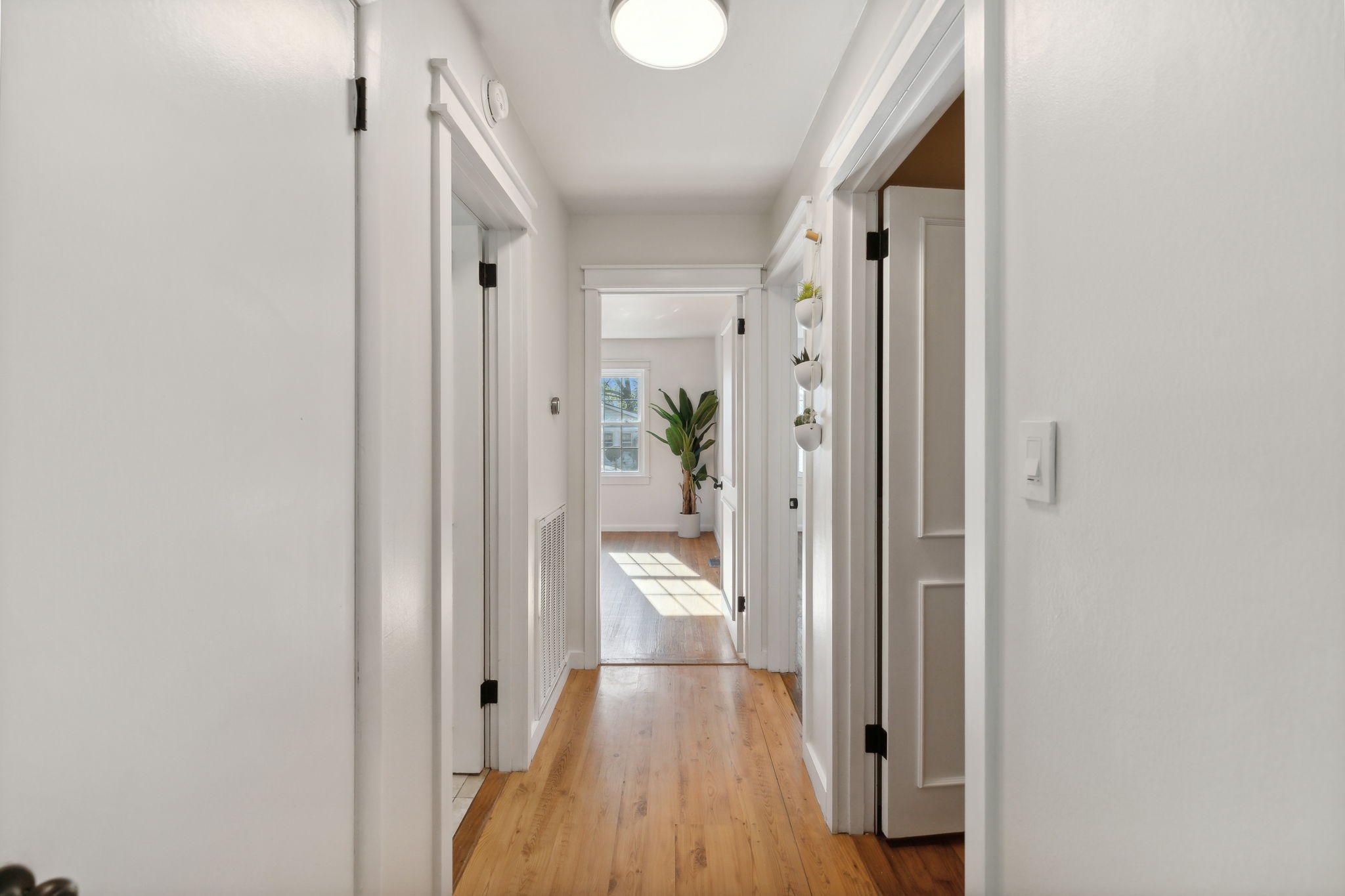 108 Main St, W