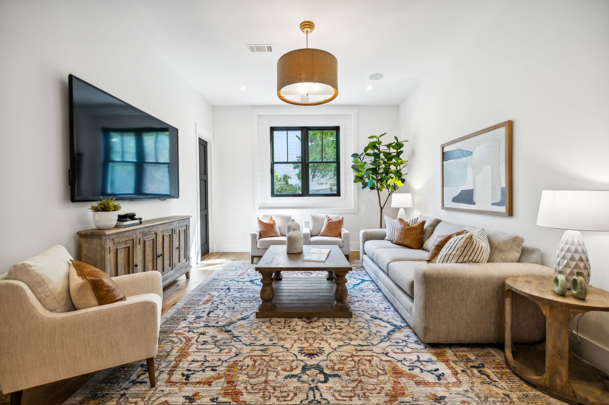 1108 Grandview