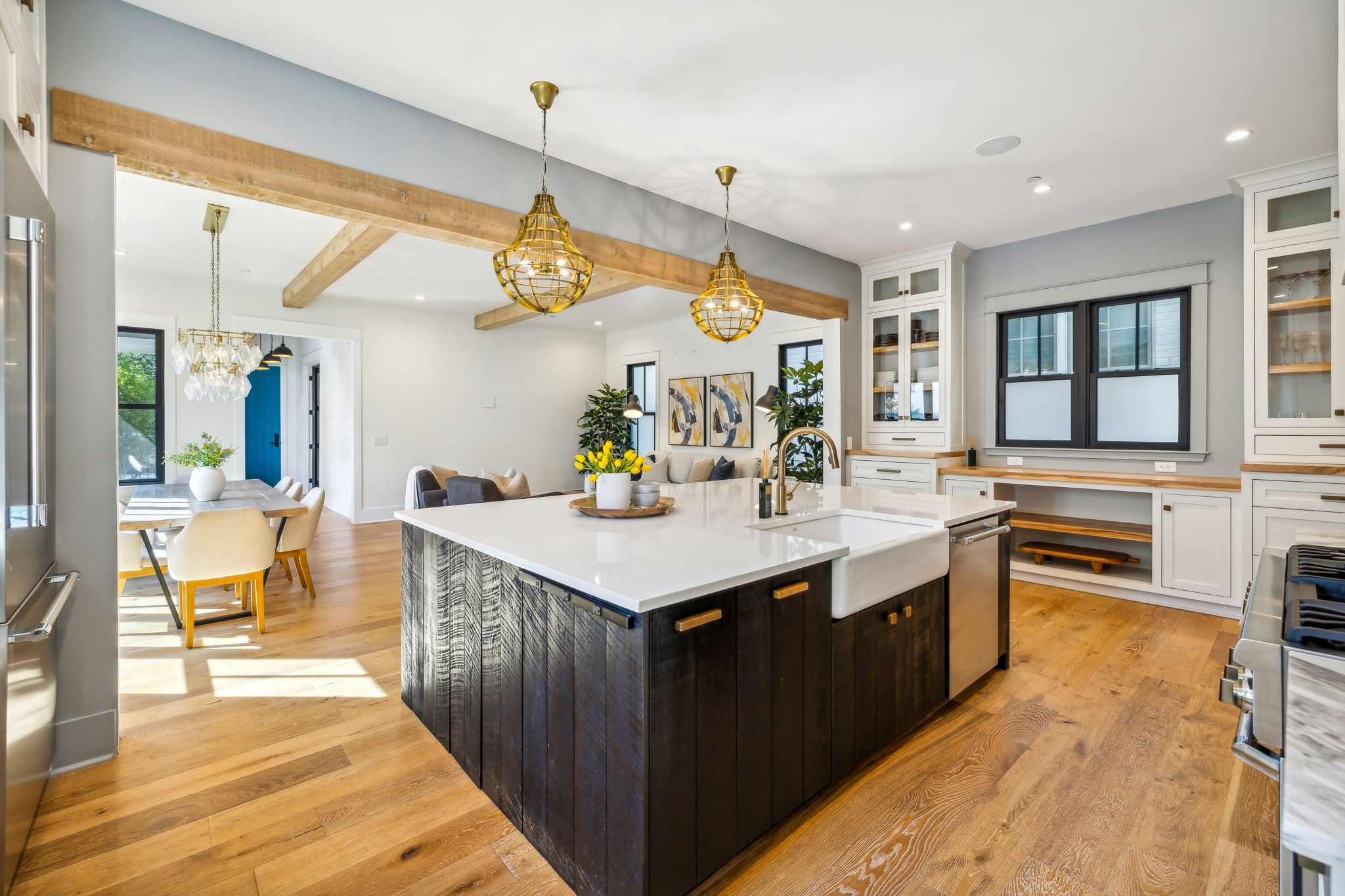 1108 Grandview