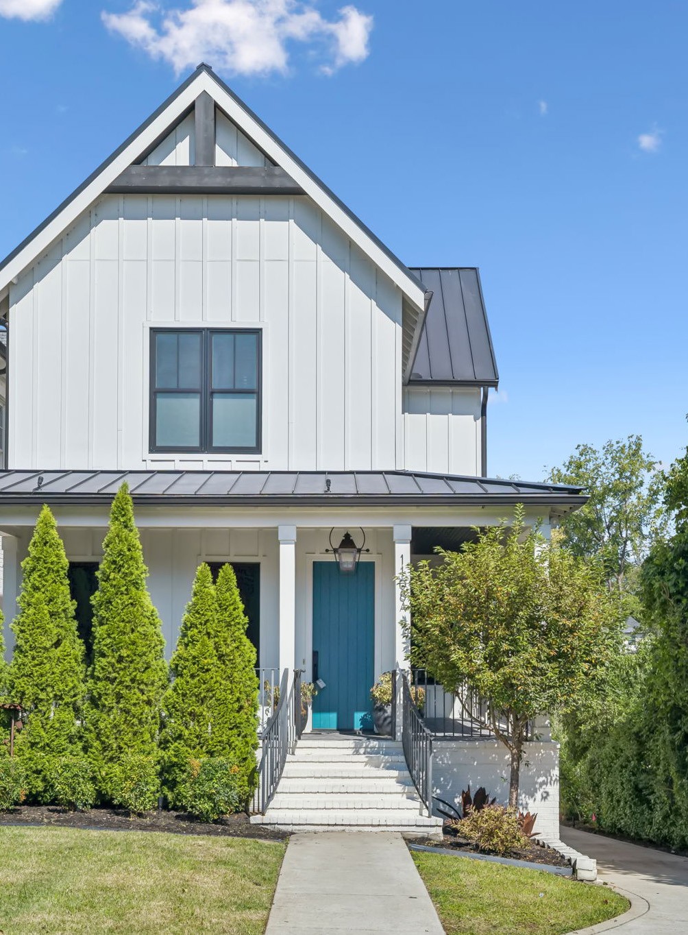 1108 Grandview