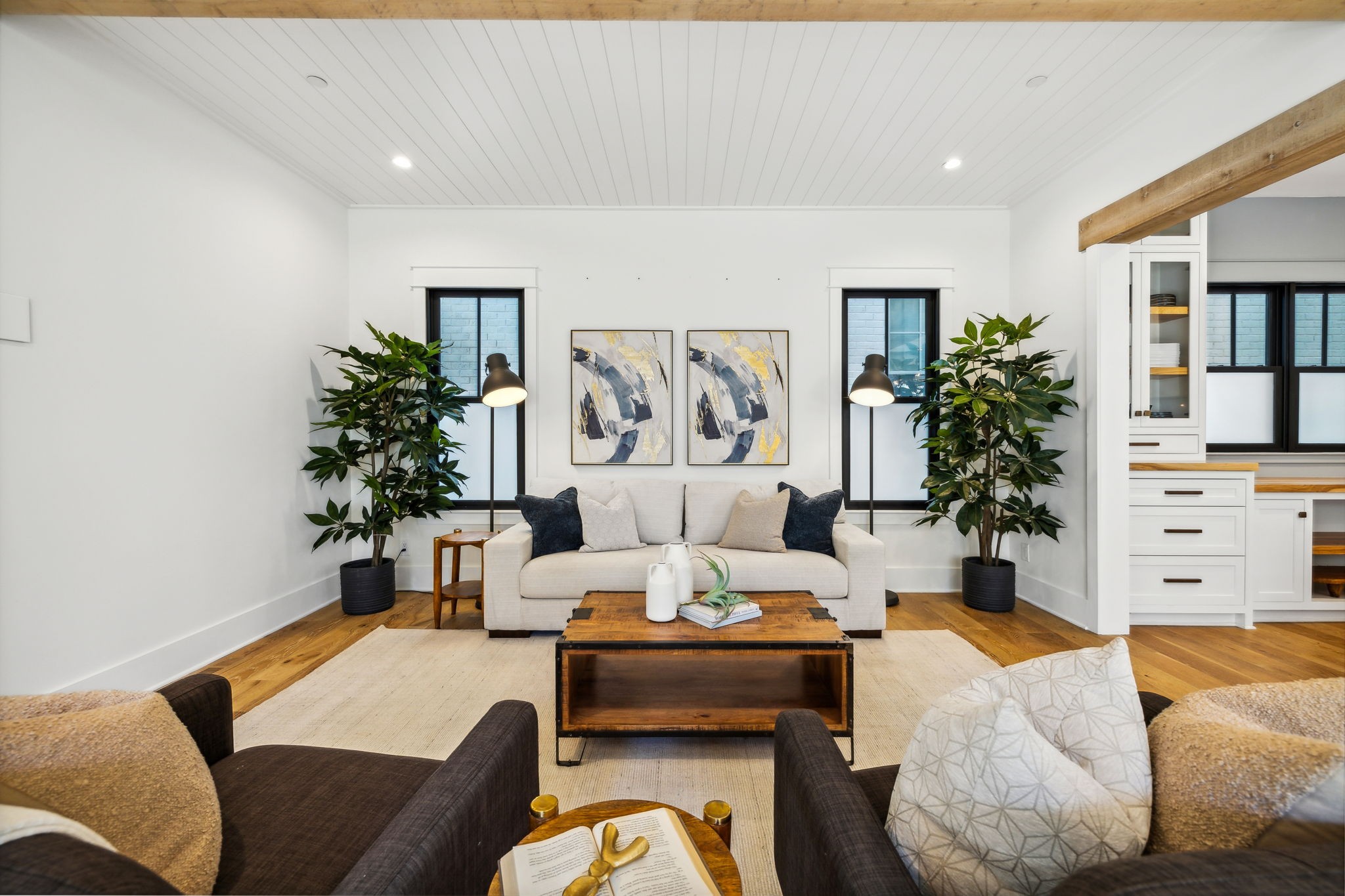 1108 Grandview