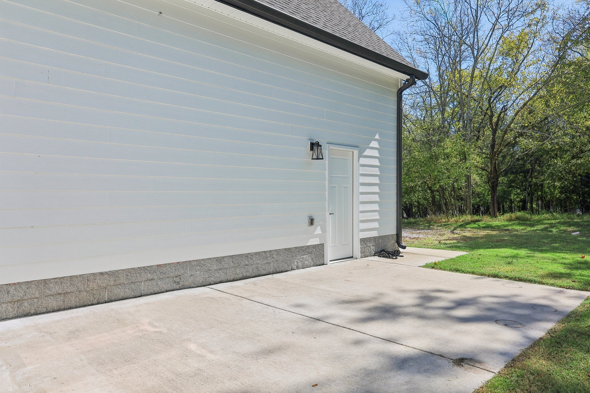 3392 Earhart Rd