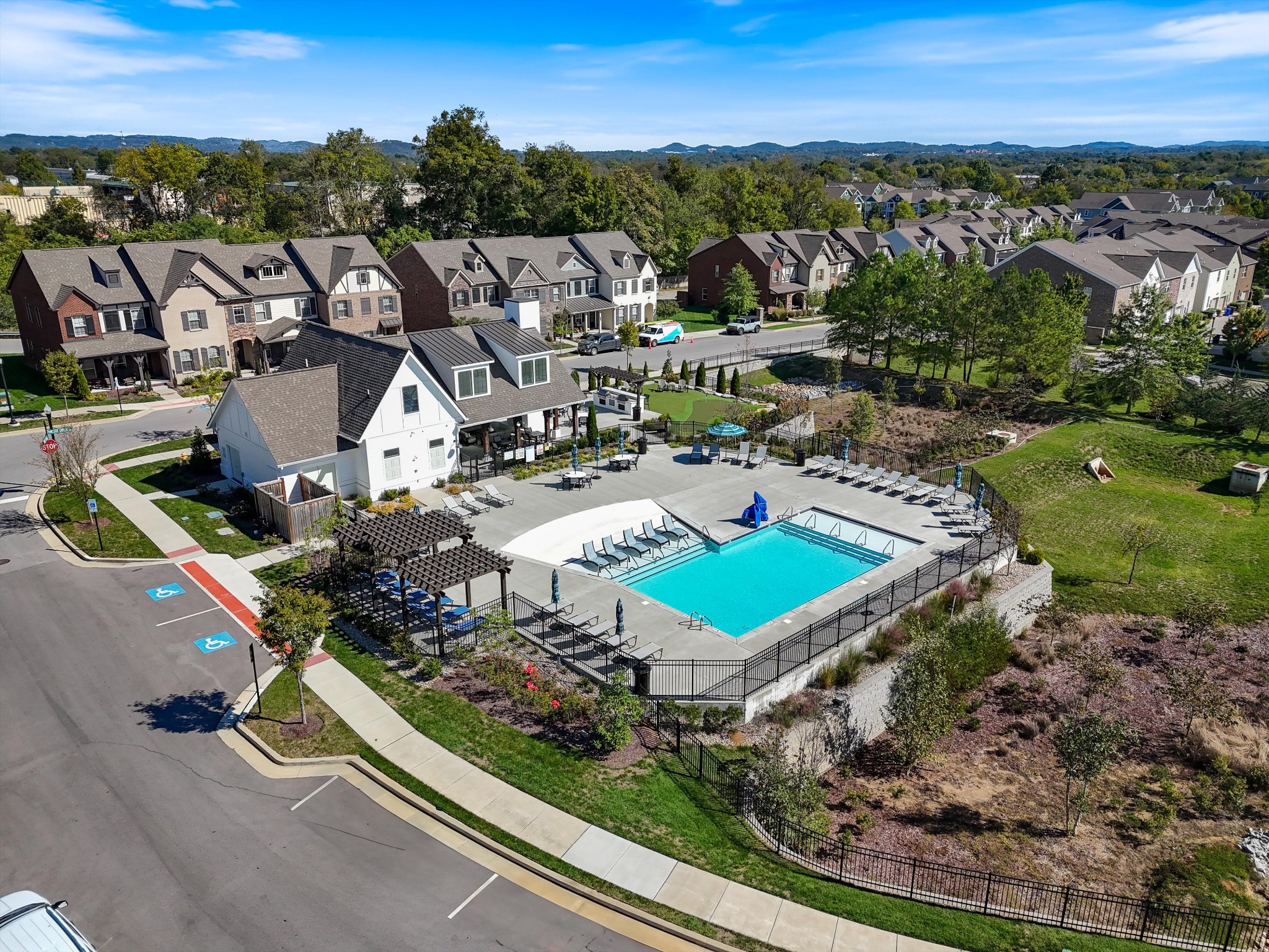 900 Vintage Green Ln Unit: 204