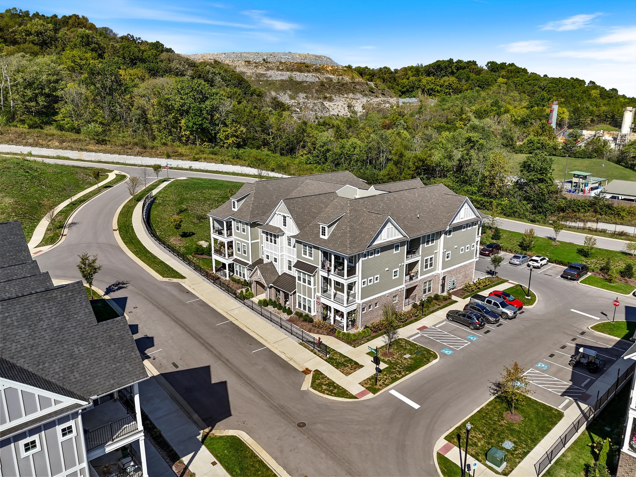 900 Vintage Green Ln Unit: 204