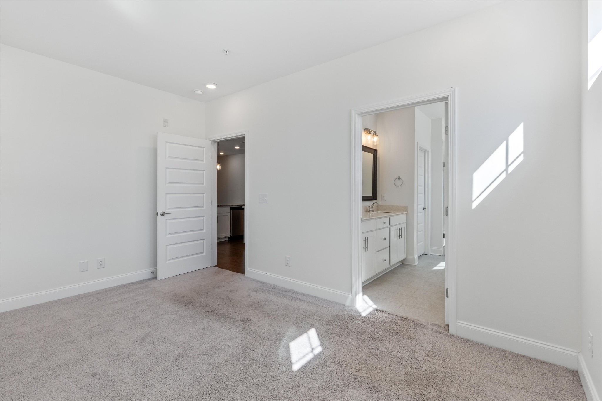 900 Vintage Green Ln Unit: 204