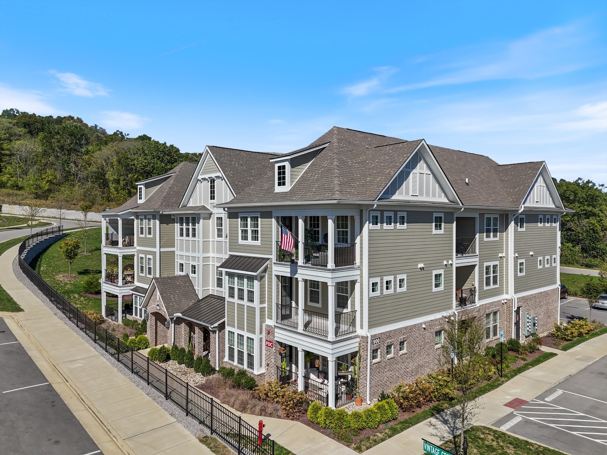 900 Vintage Green Ln Unit: 204