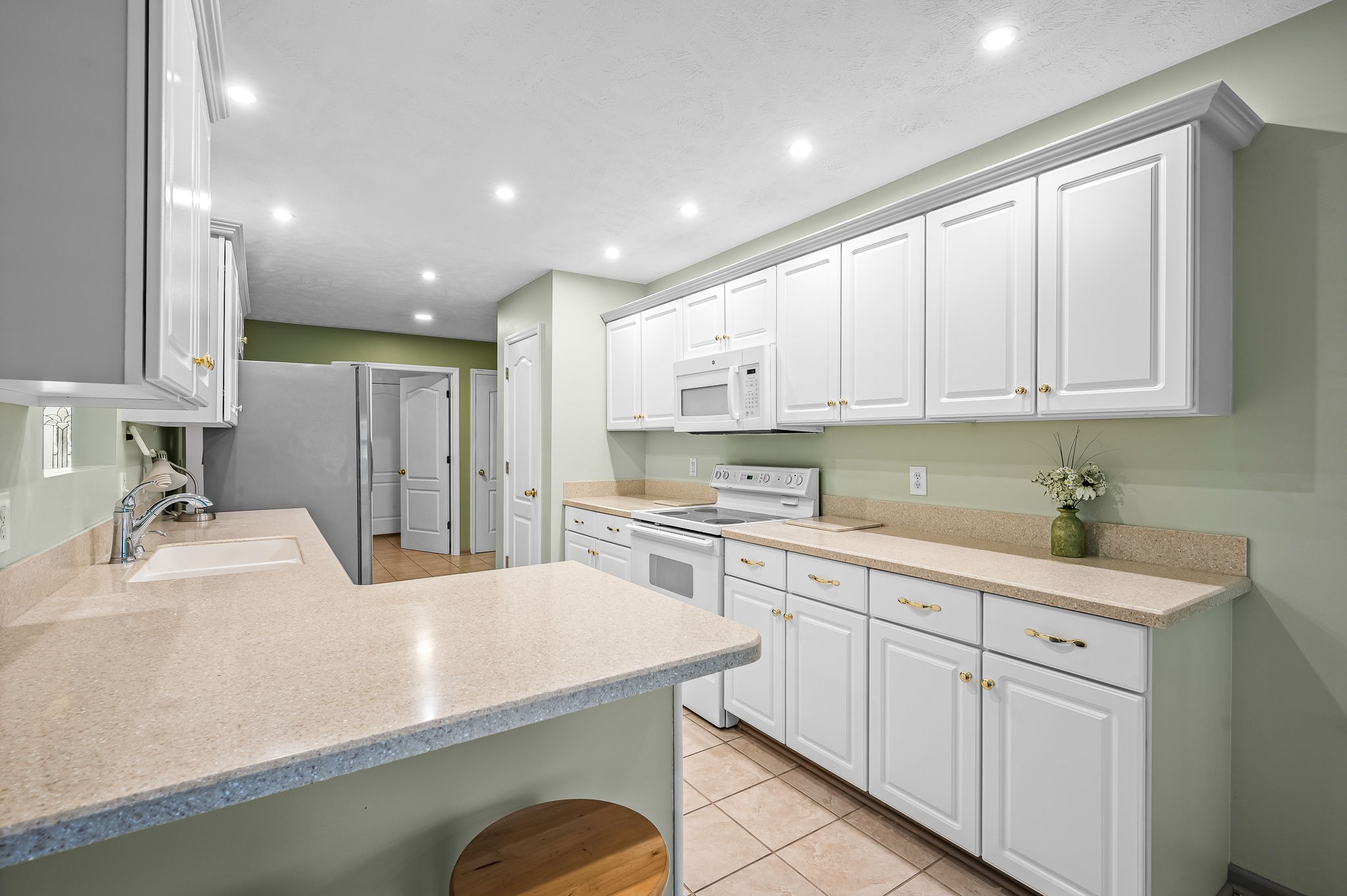 2708 Comer Dr