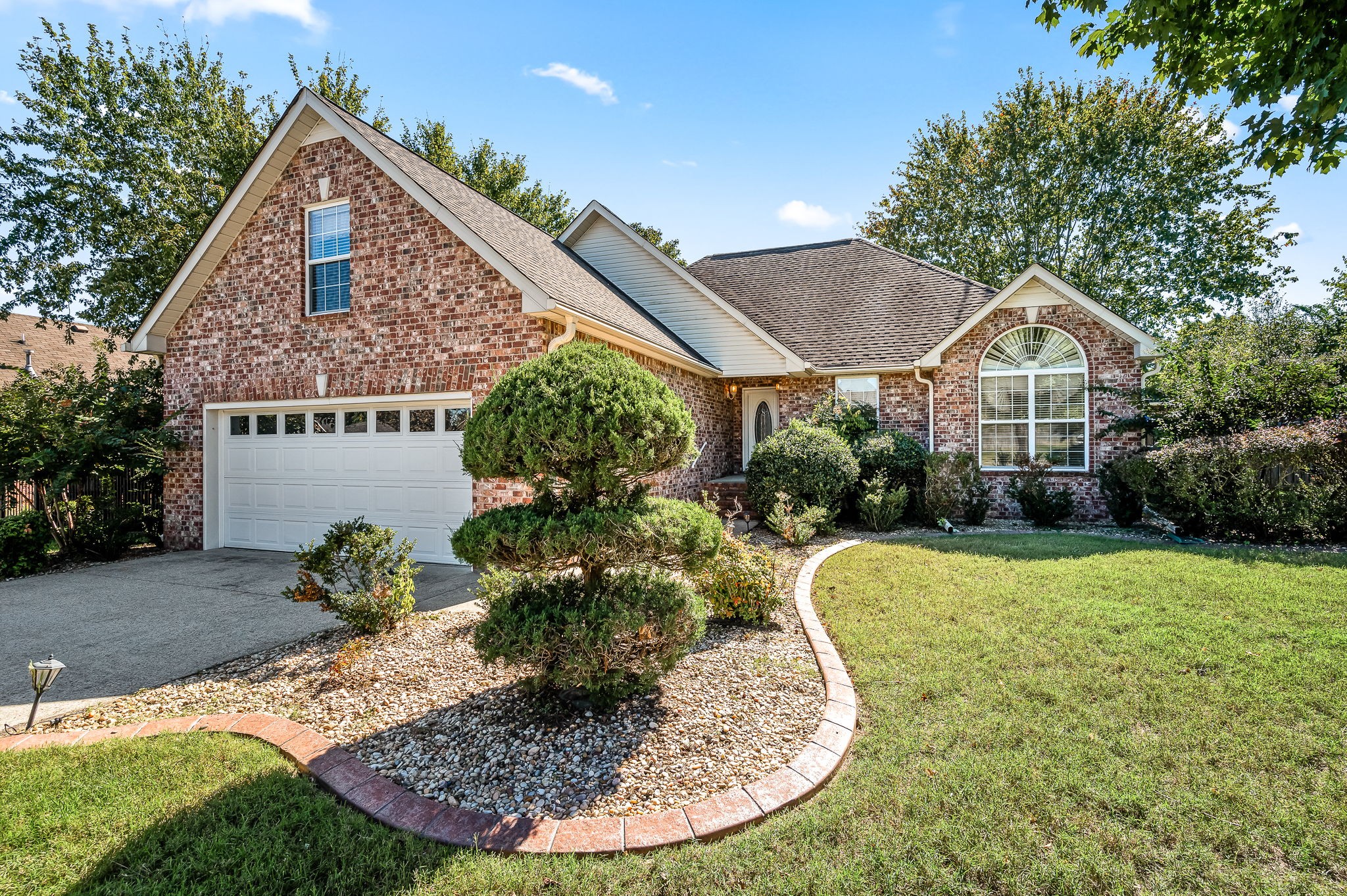 2708 Comer Dr