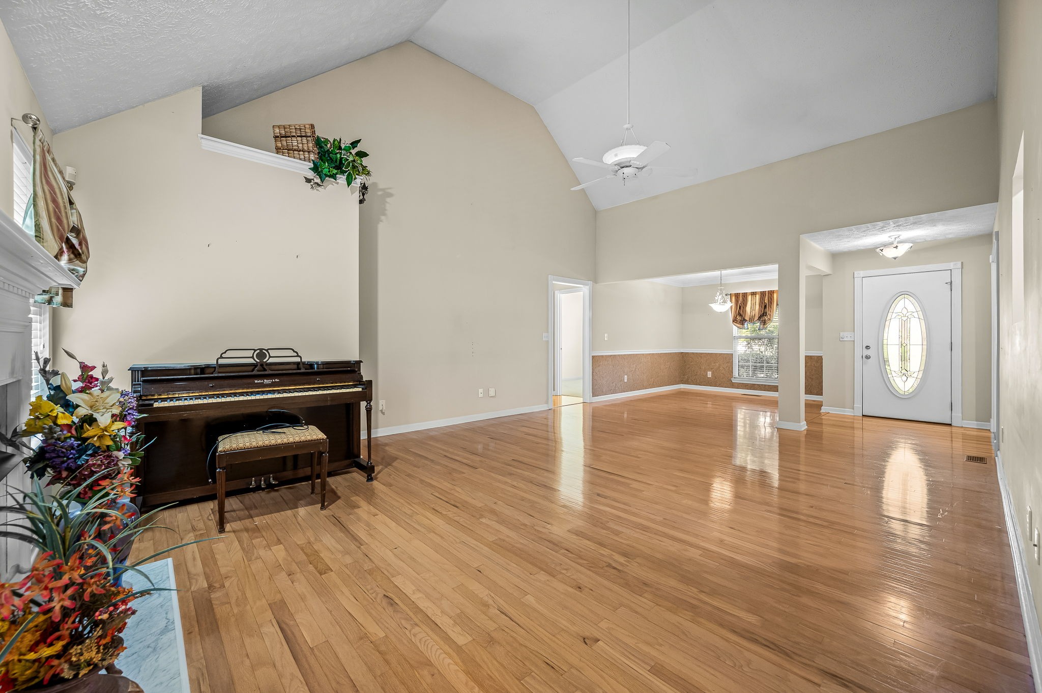 2708 Comer Dr