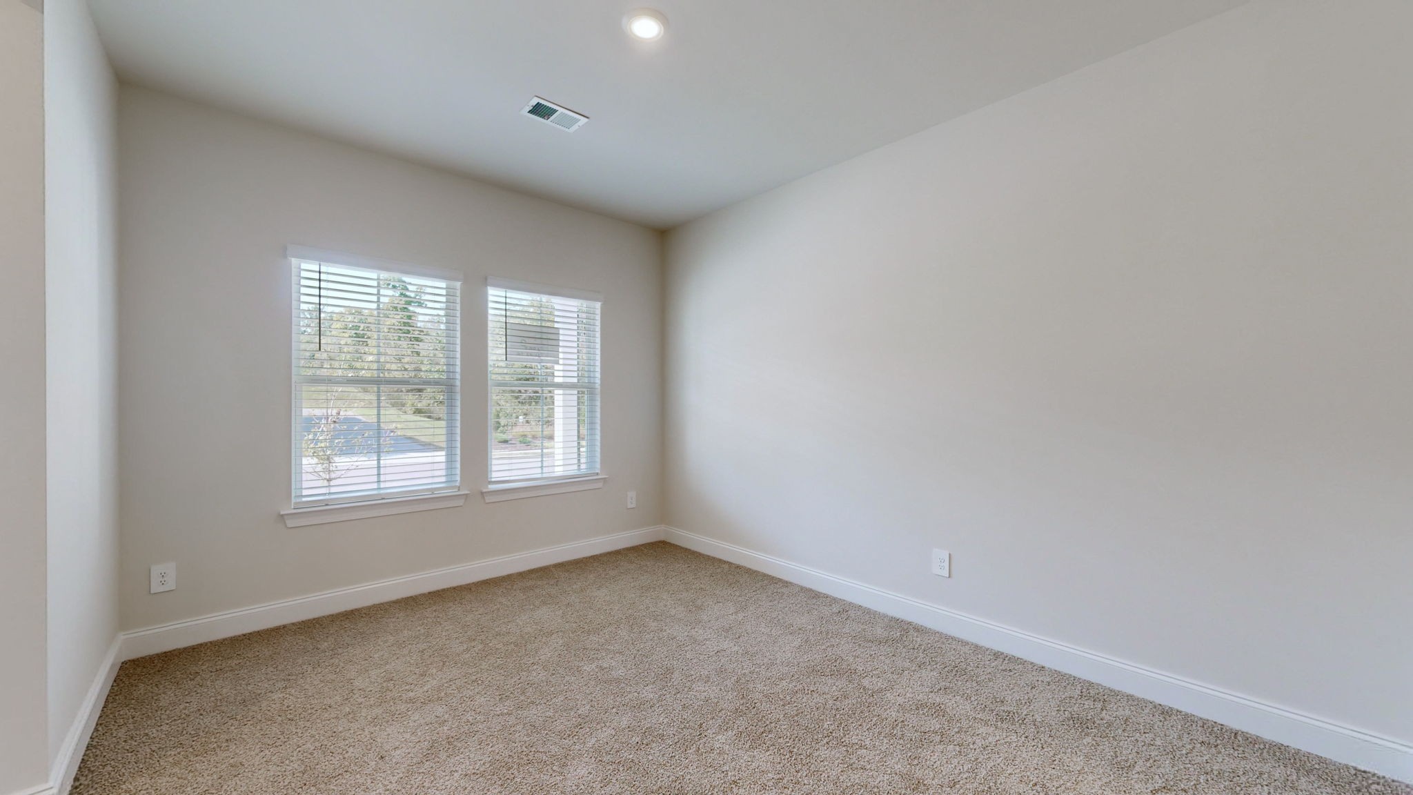 4952 Myra Dr