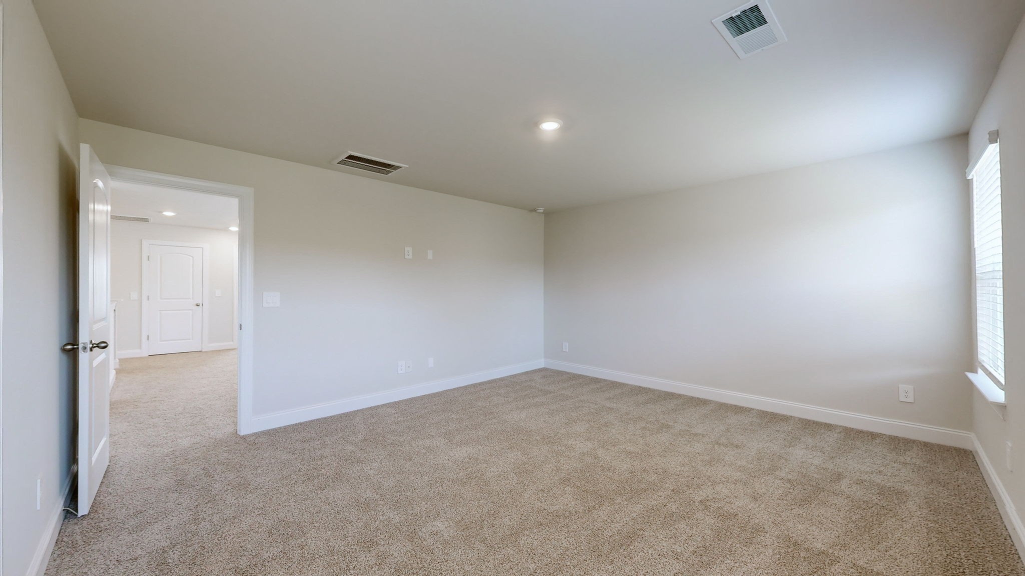 4952 Myra Dr