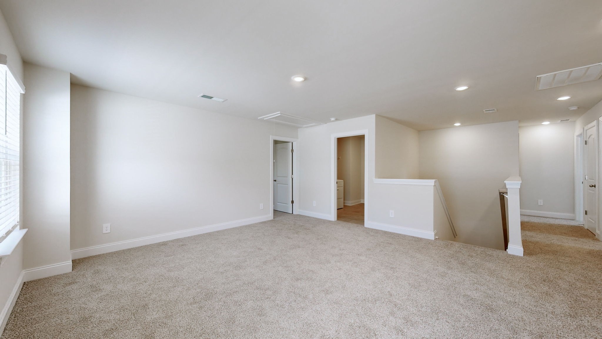 4952 Myra Dr